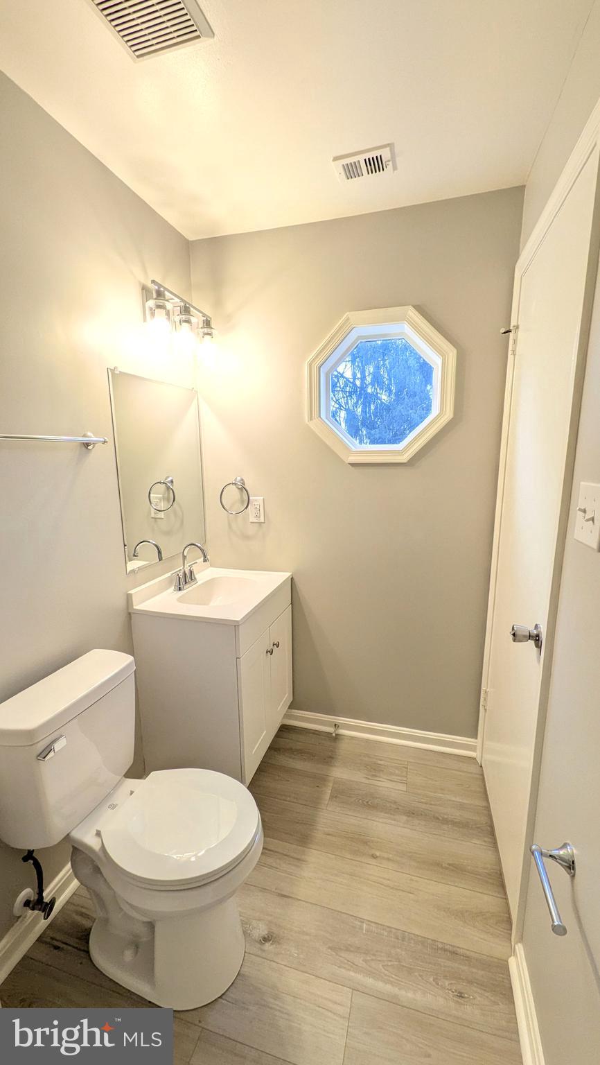 CROMWELL FOUNTAIN - Residential