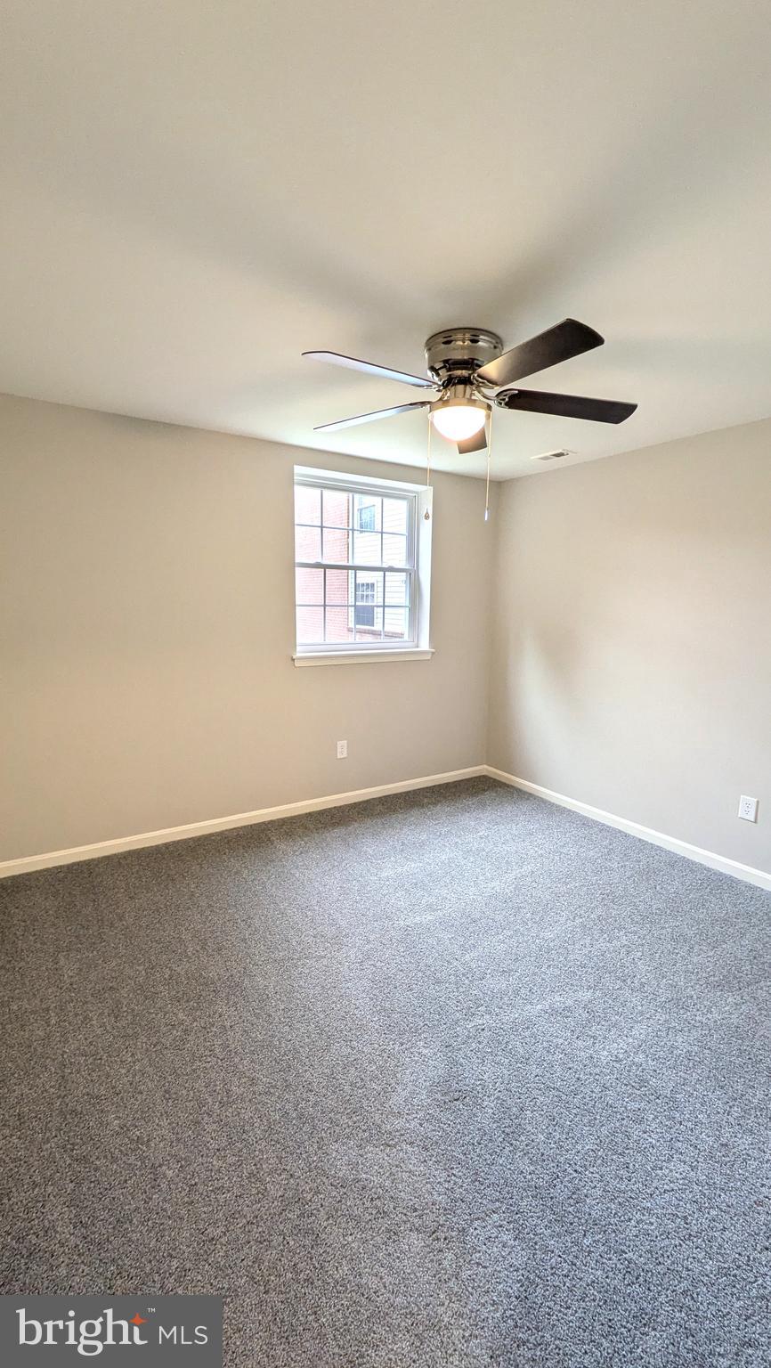 CROMWELL FOUNTAIN - Residential