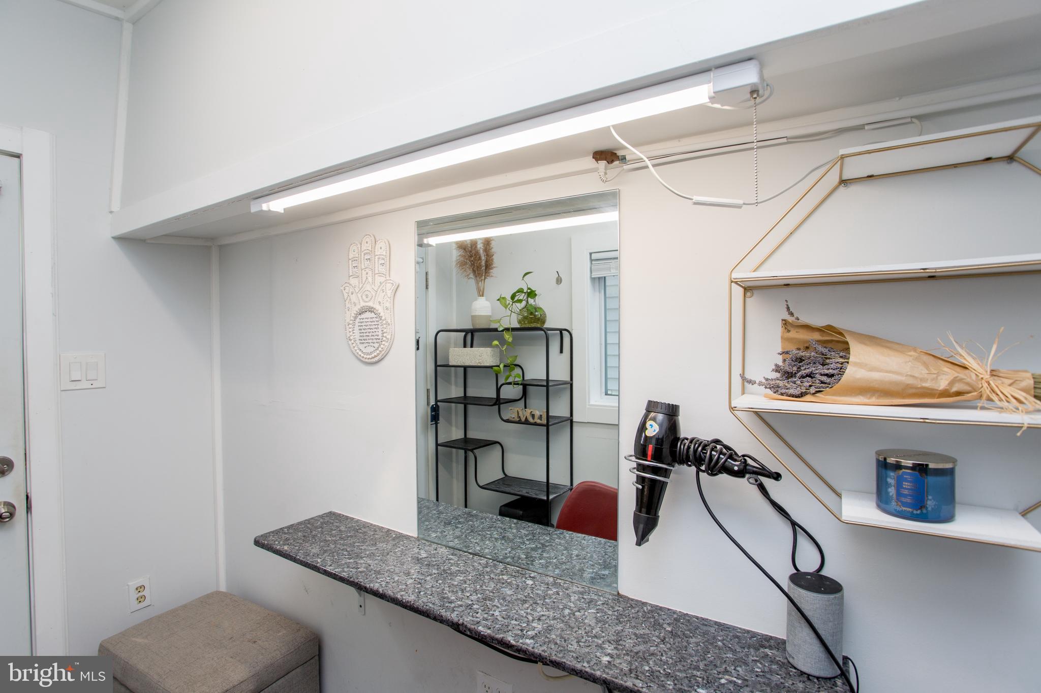 BUSTLETON - Residential