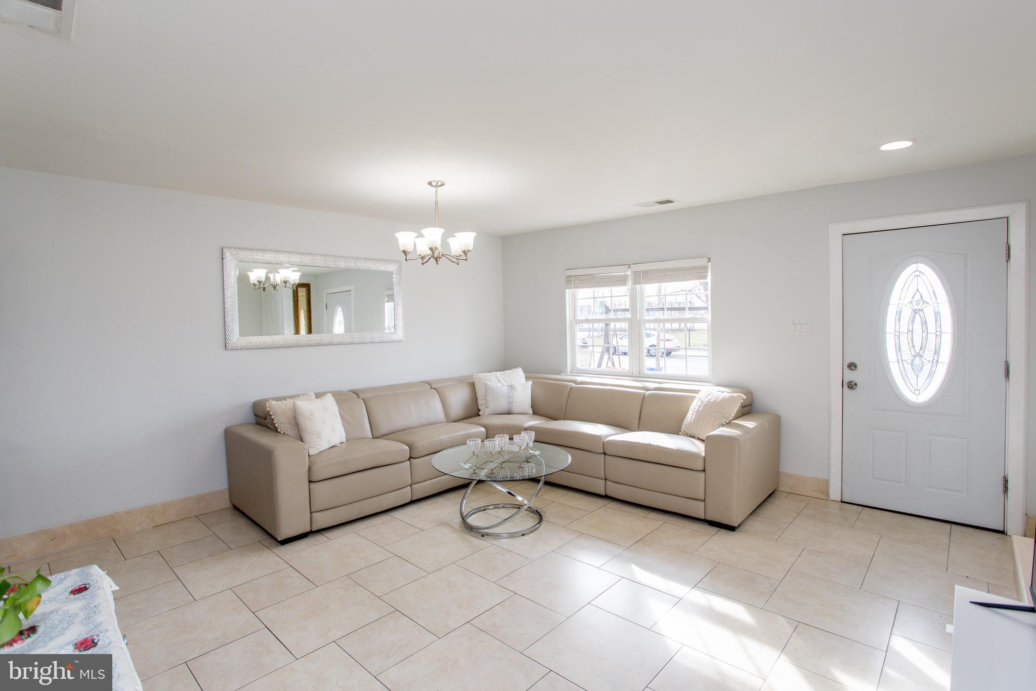 BUSTLETON - Residential