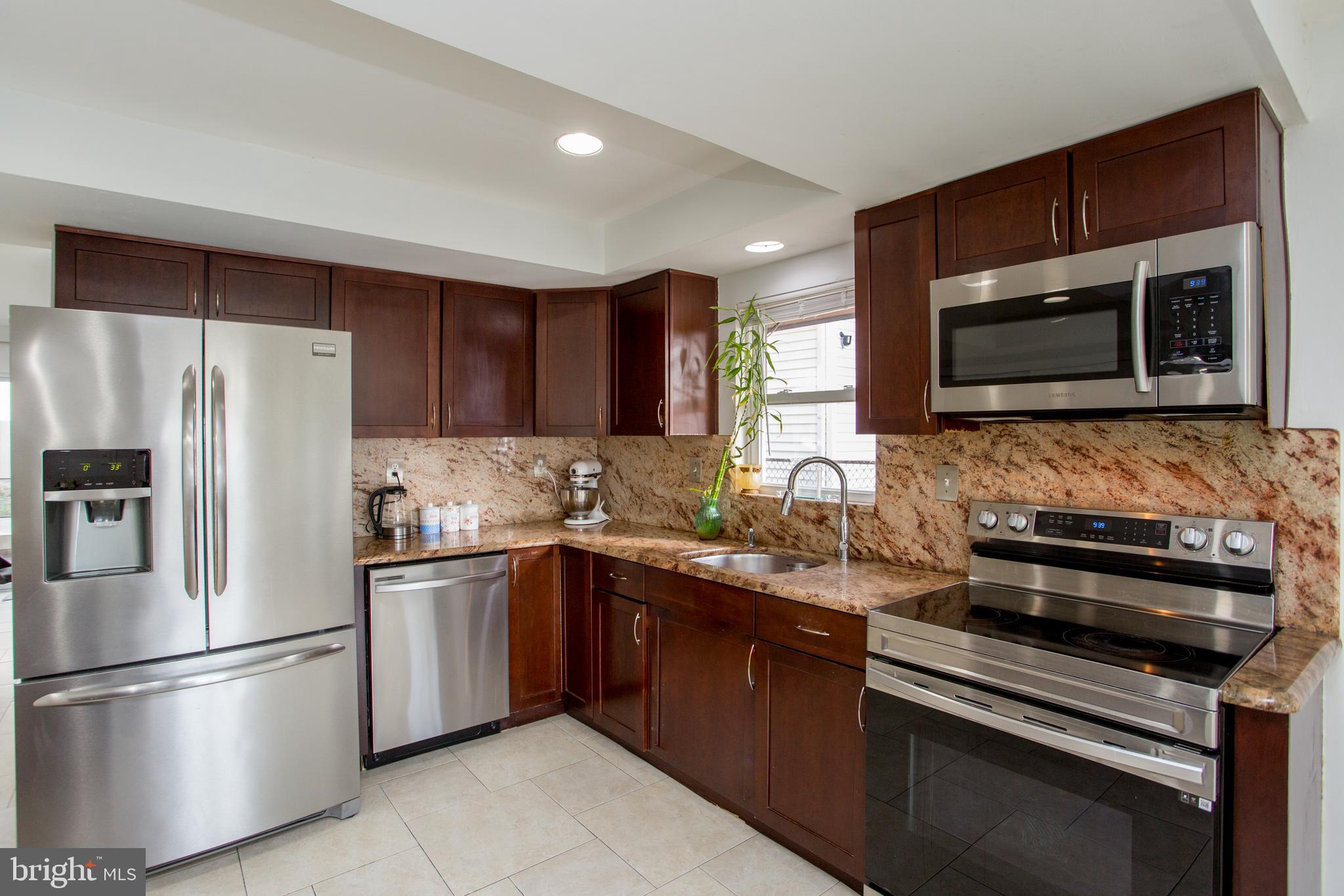 BUSTLETON - Residential