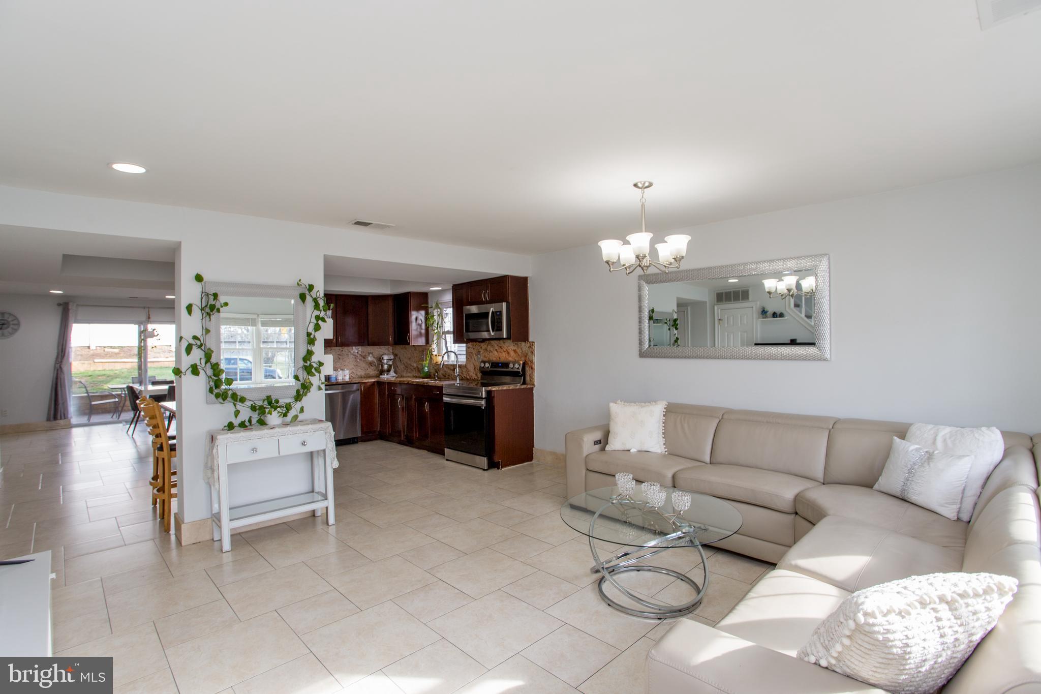 BUSTLETON - Residential