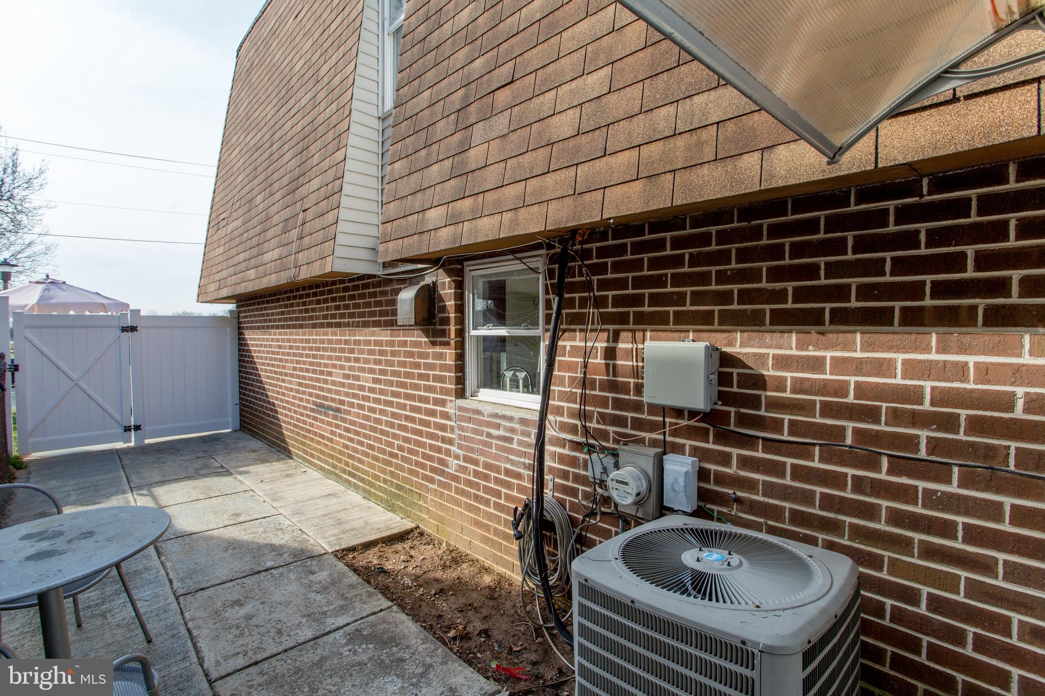 BUSTLETON - Residential