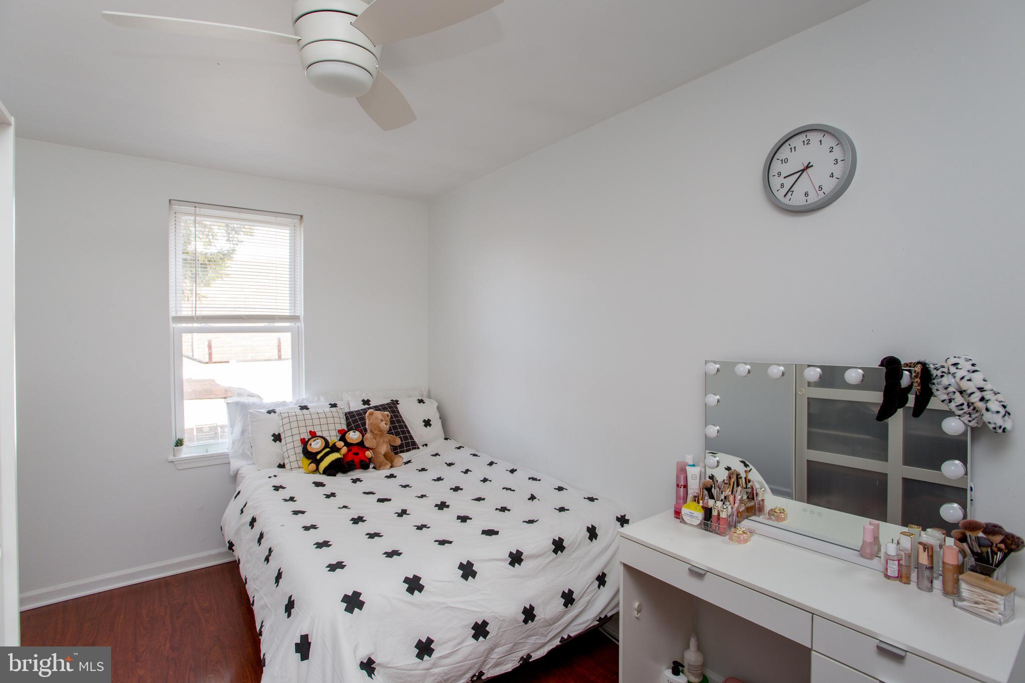 BUSTLETON - Residential