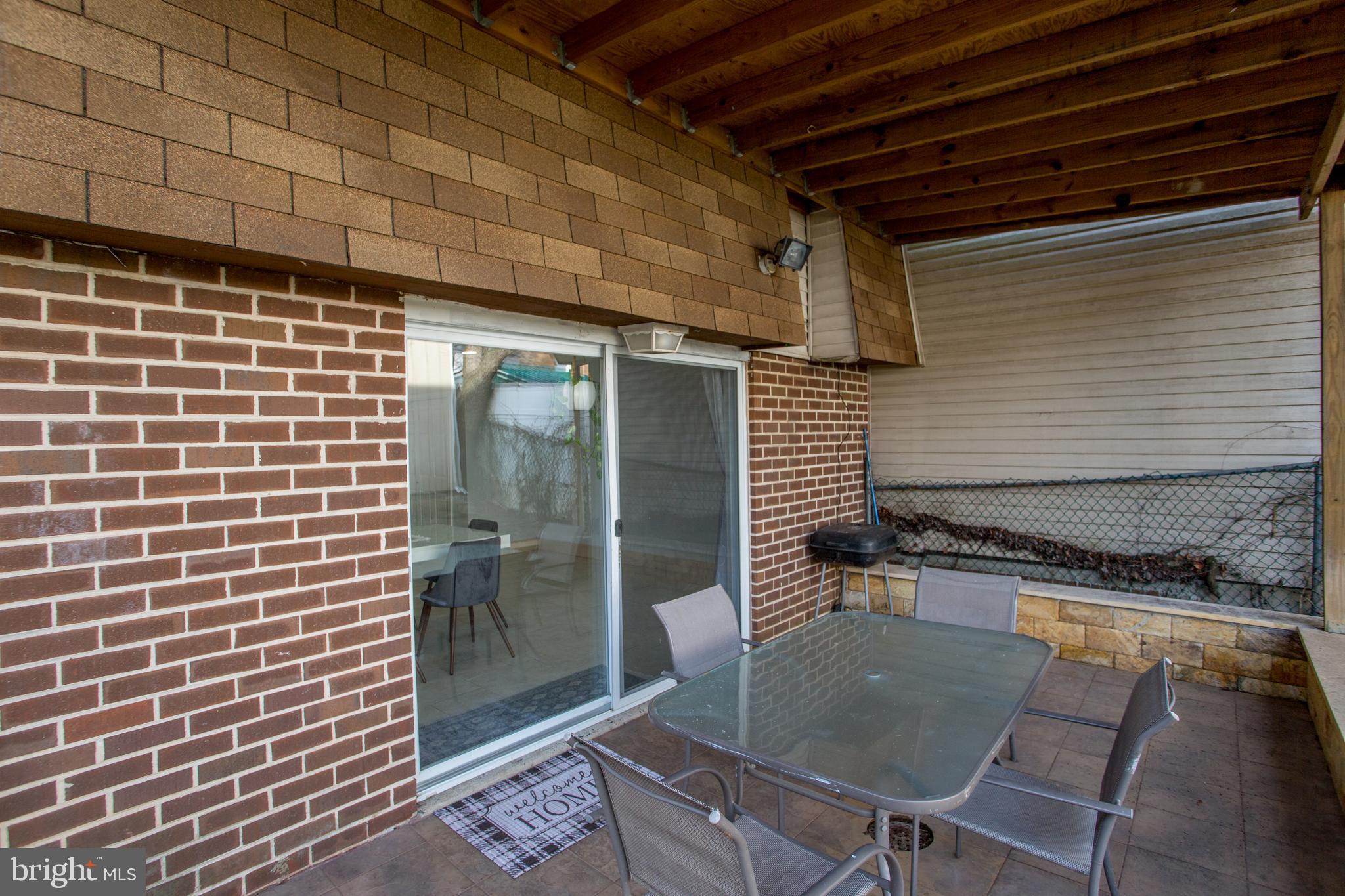 BUSTLETON - Residential