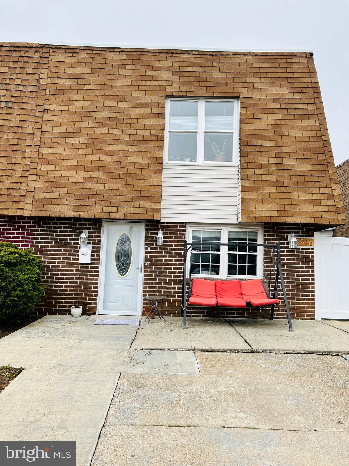 BUSTLETON - Residential