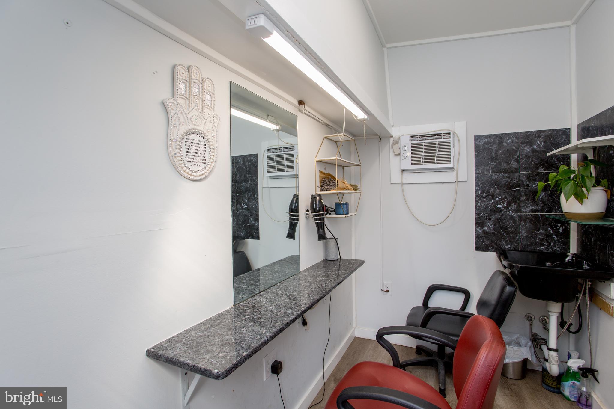 BUSTLETON - Residential