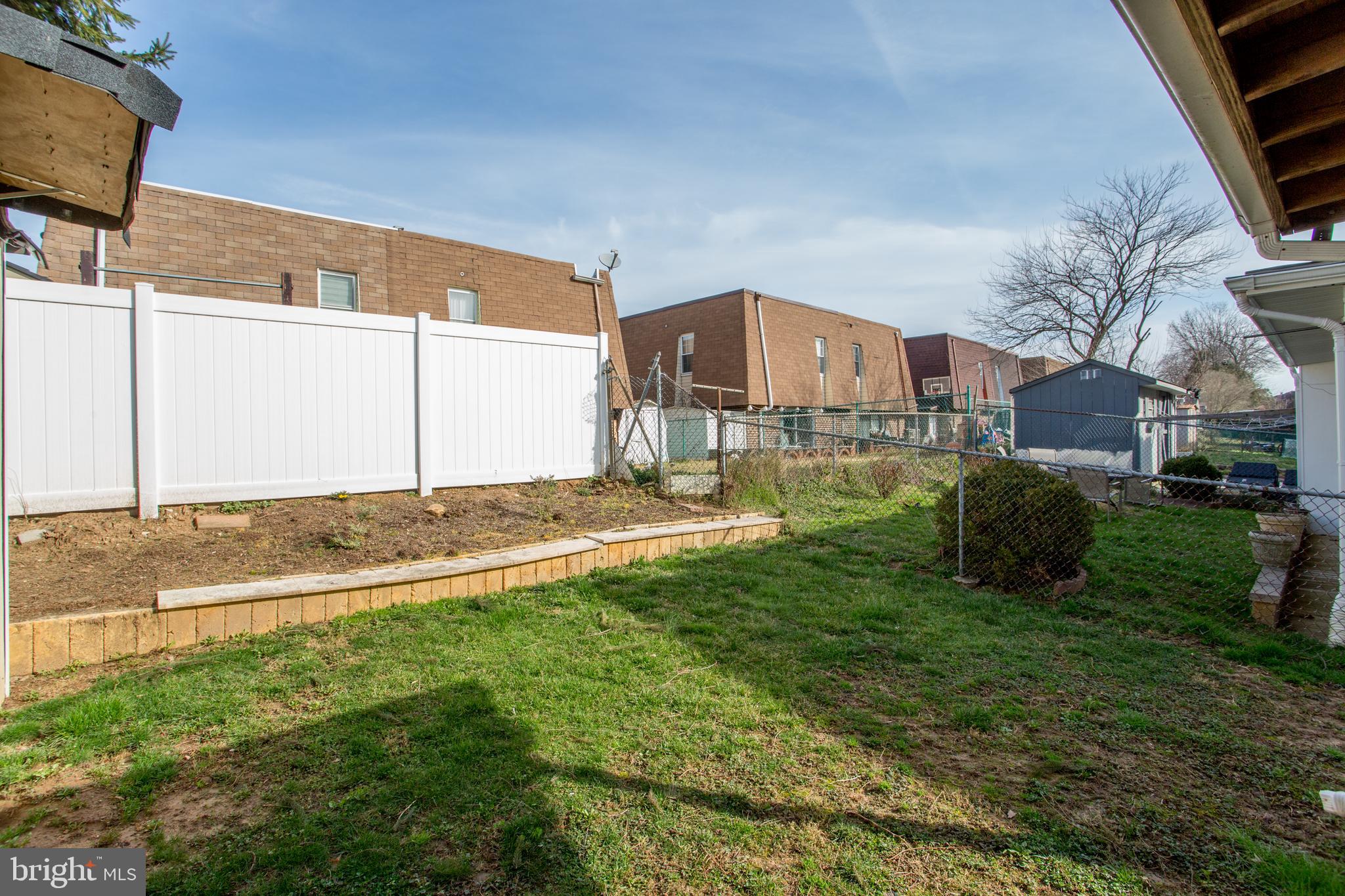 BUSTLETON - Residential
