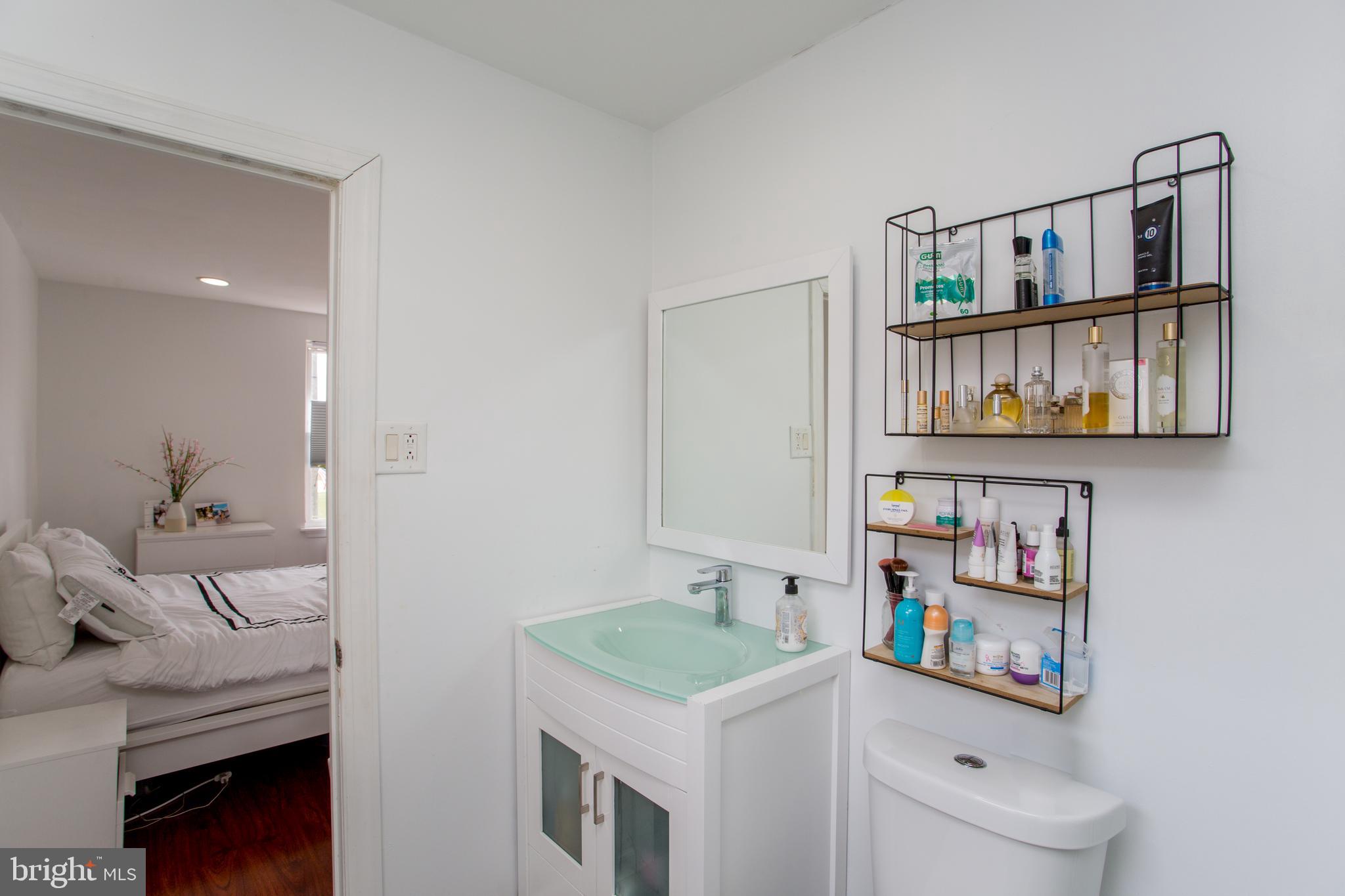 BUSTLETON - Residential