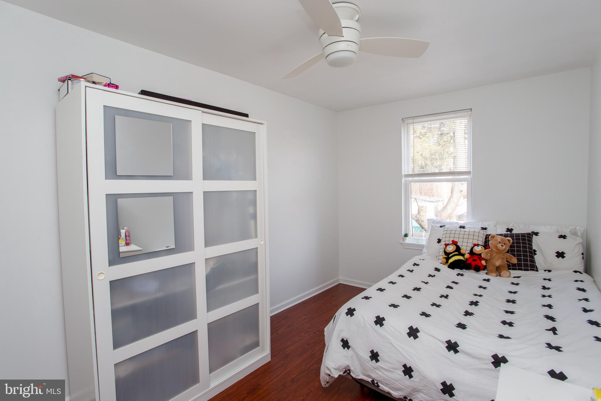 BUSTLETON - Residential