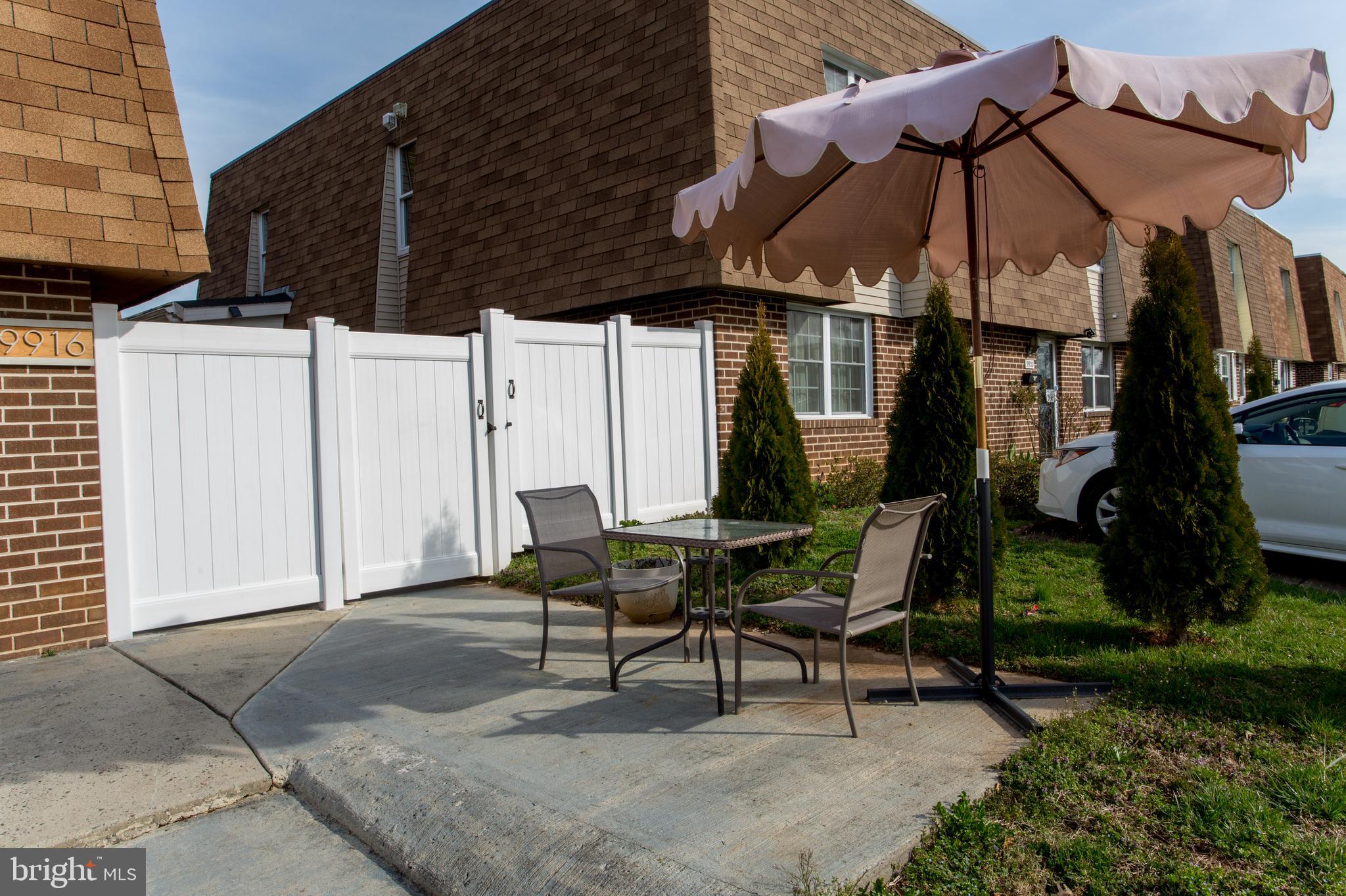 BUSTLETON - Residential