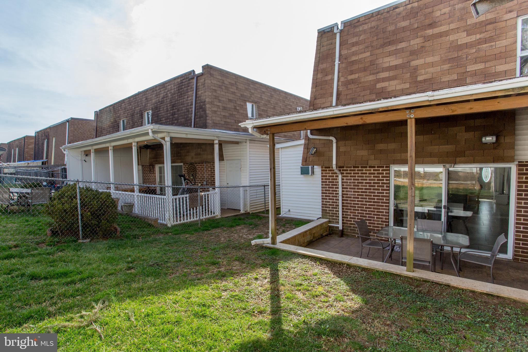 BUSTLETON - Residential