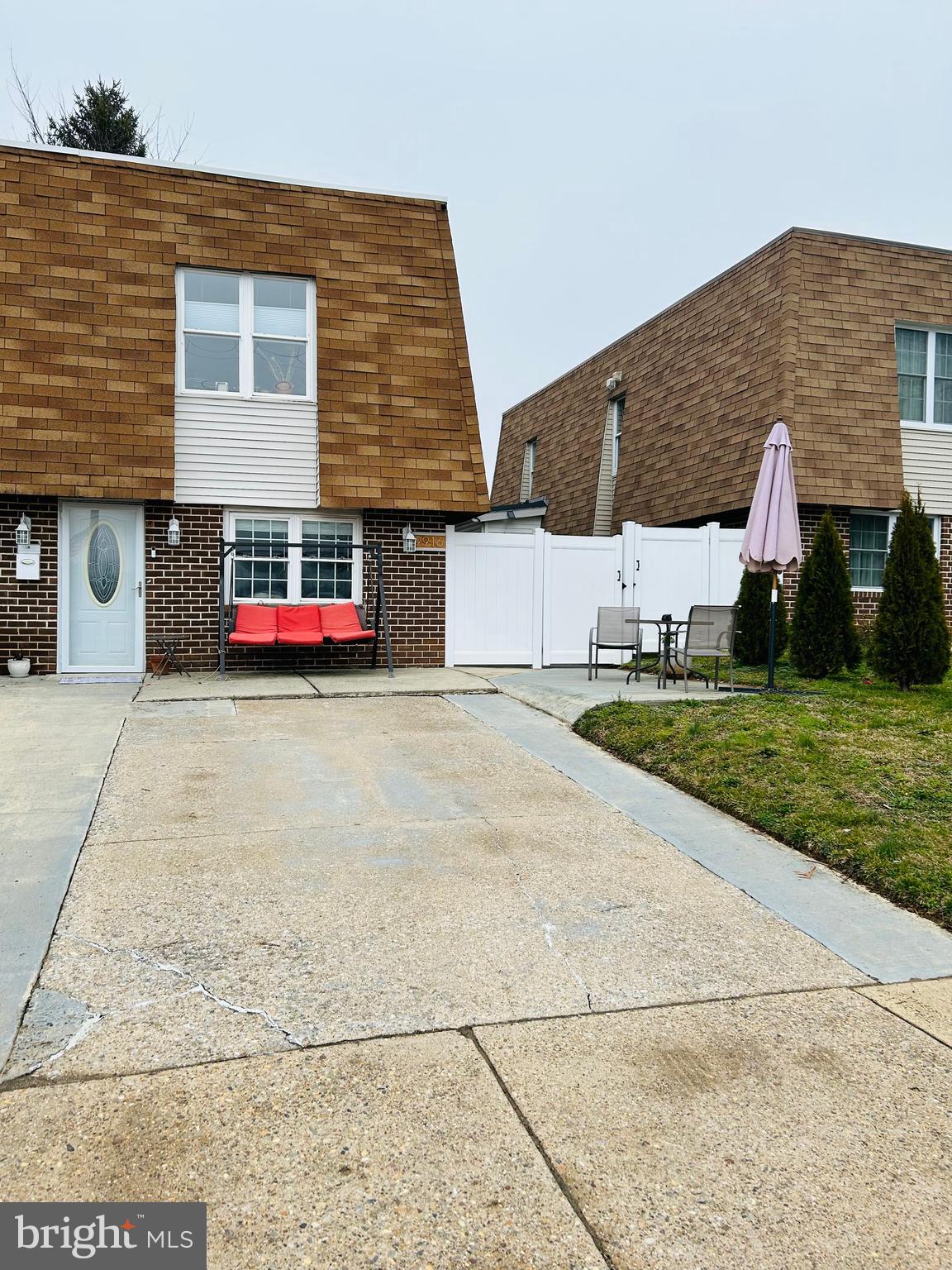 BUSTLETON - Residential
