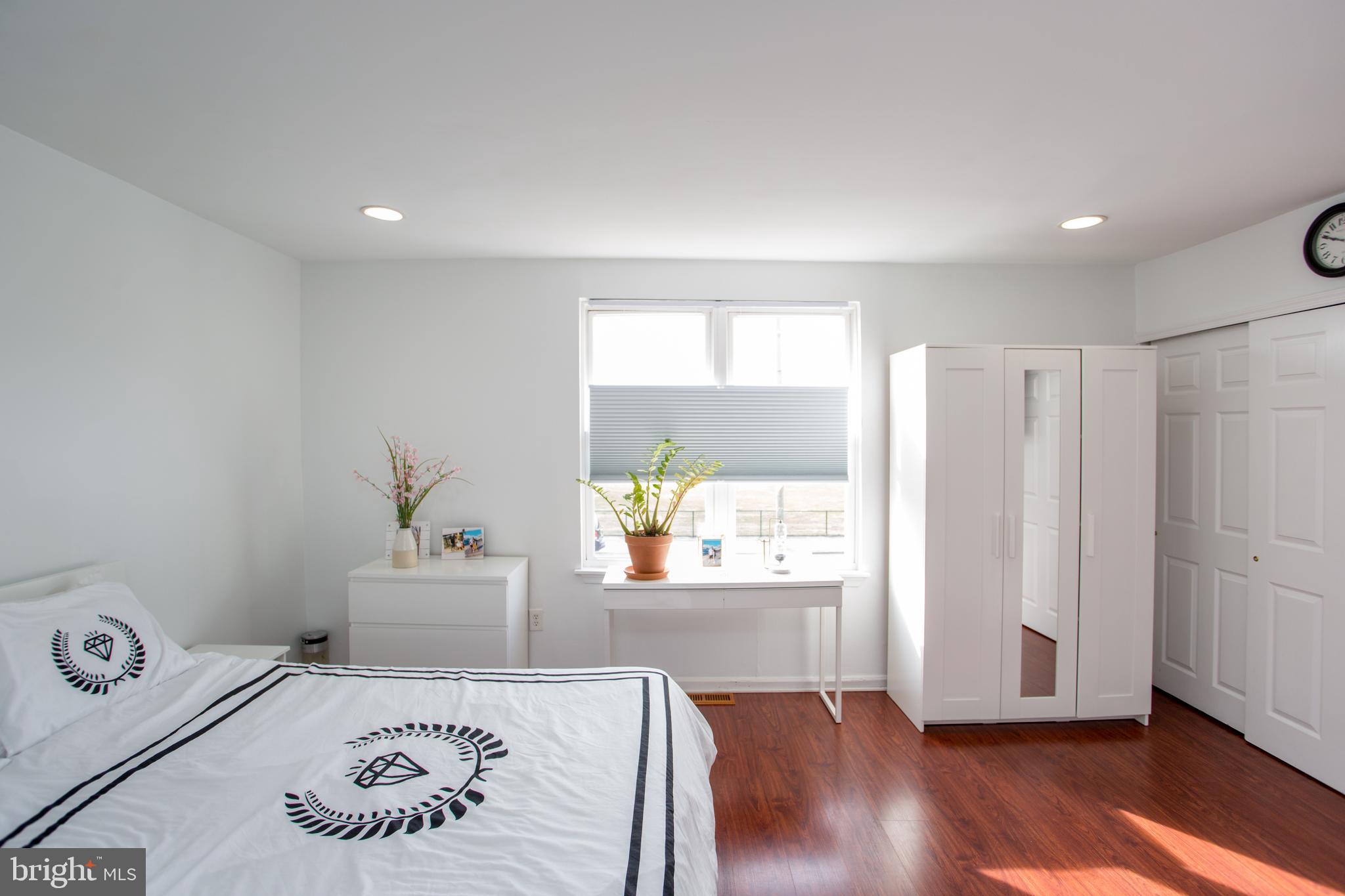 BUSTLETON - Residential