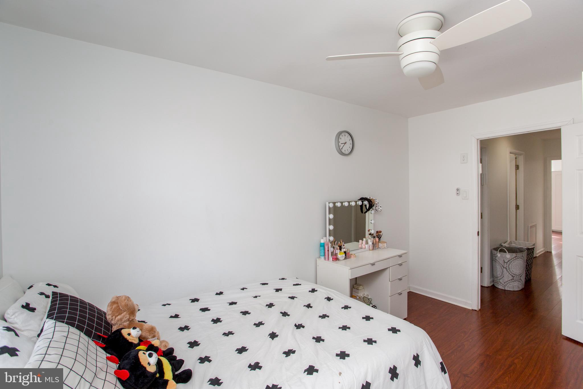 BUSTLETON - Residential