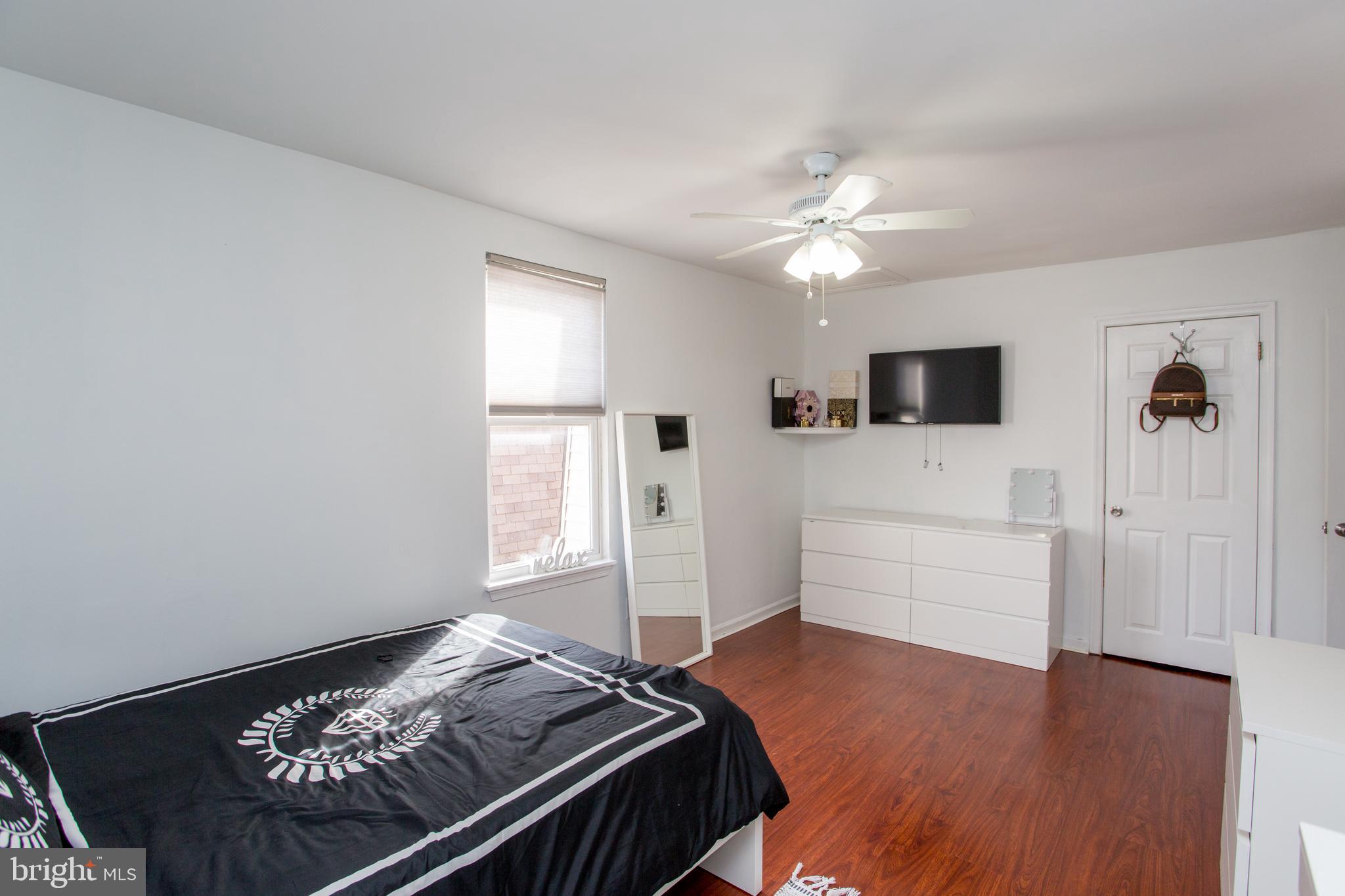 BUSTLETON - Residential