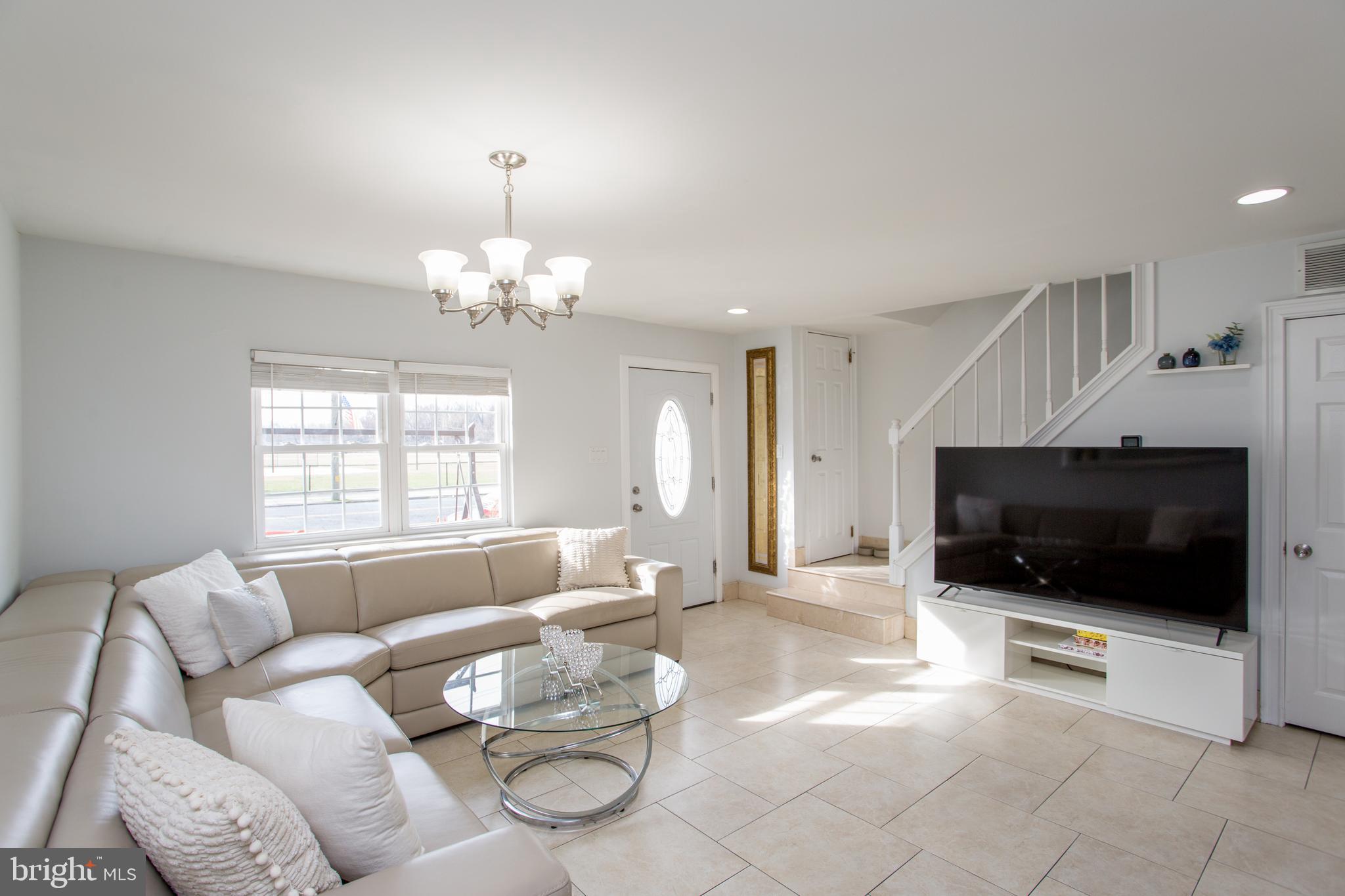 BUSTLETON - Residential