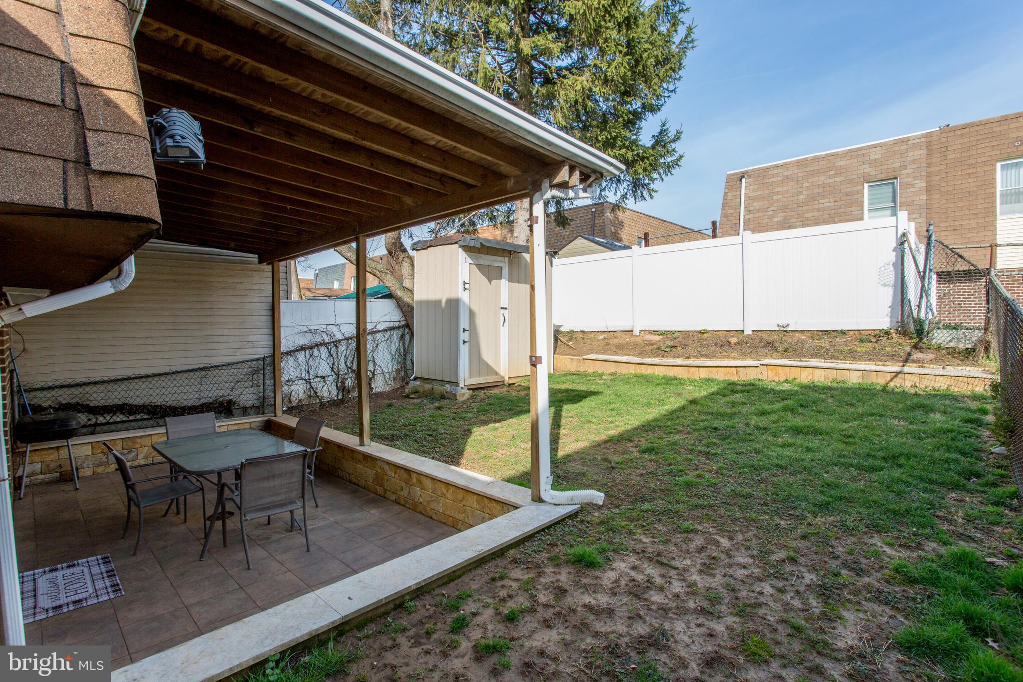 BUSTLETON - Residential