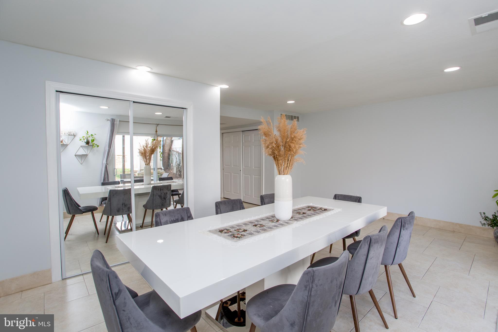 BUSTLETON - Residential