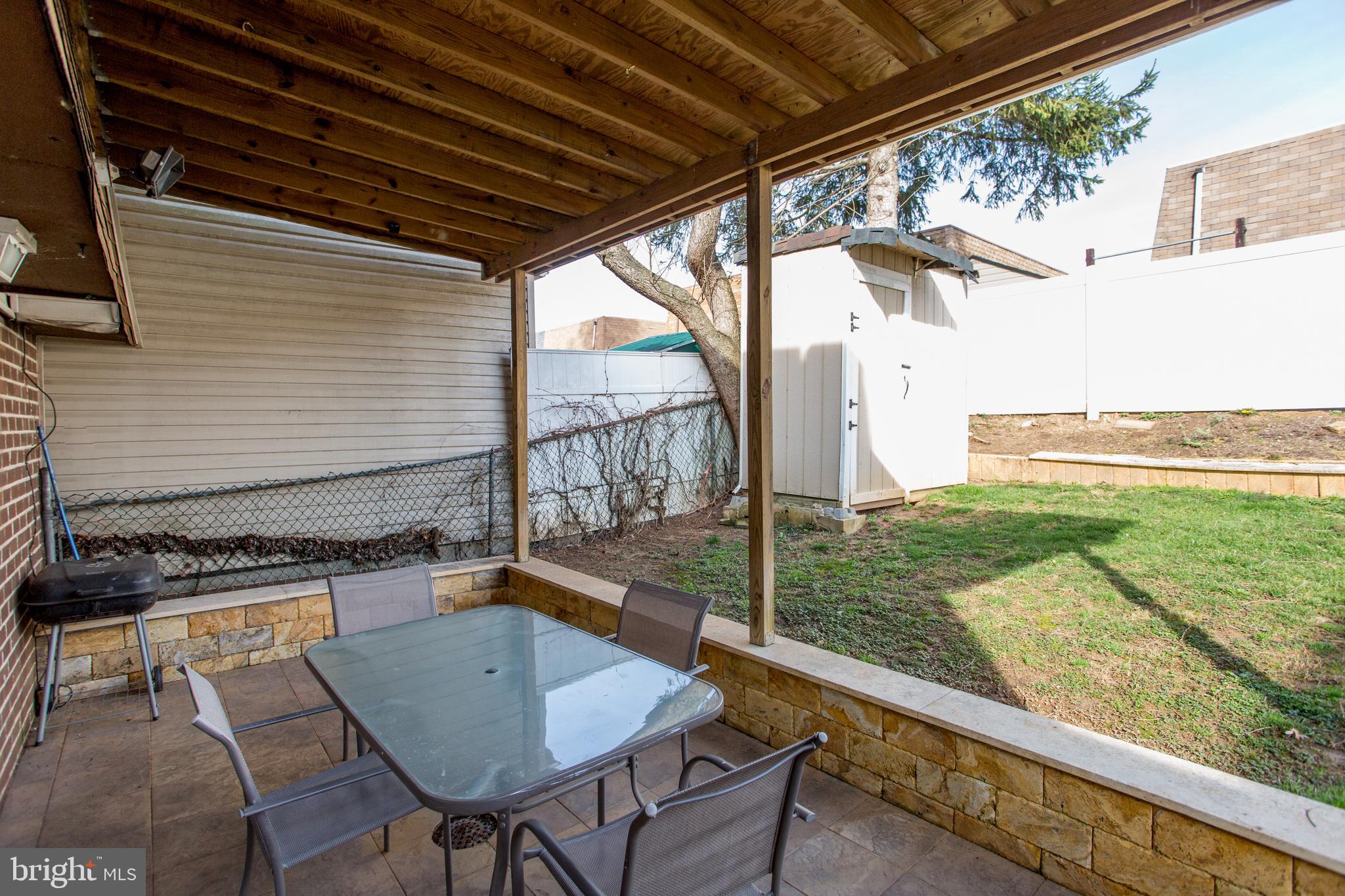 BUSTLETON - Residential