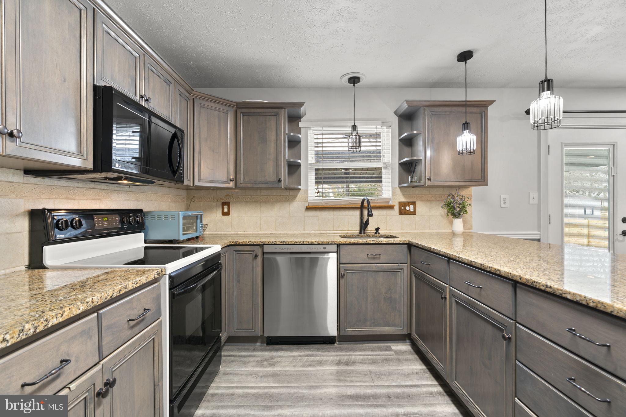 NEW CUT FARMS - Residential