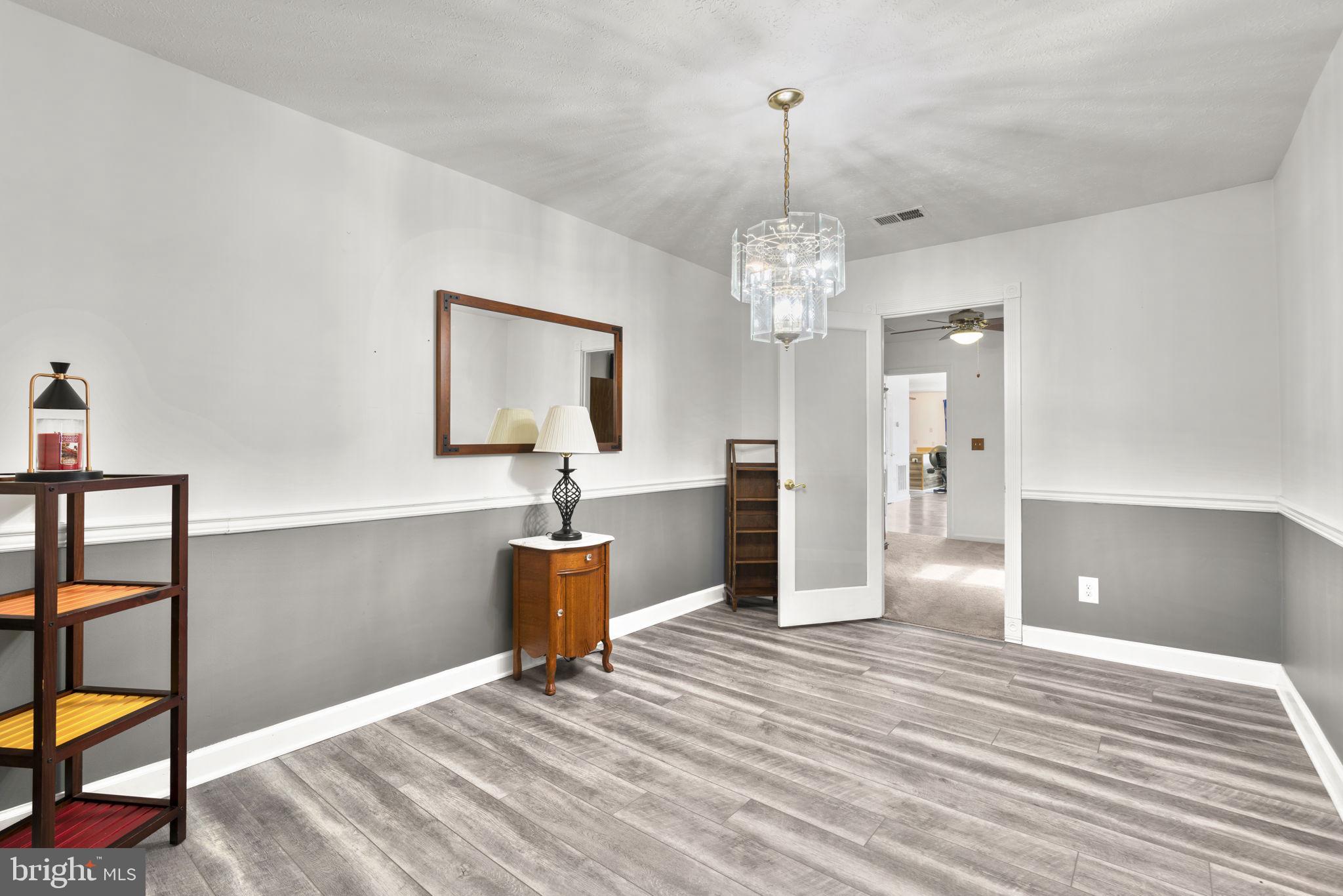 NEW CUT FARMS - Residential