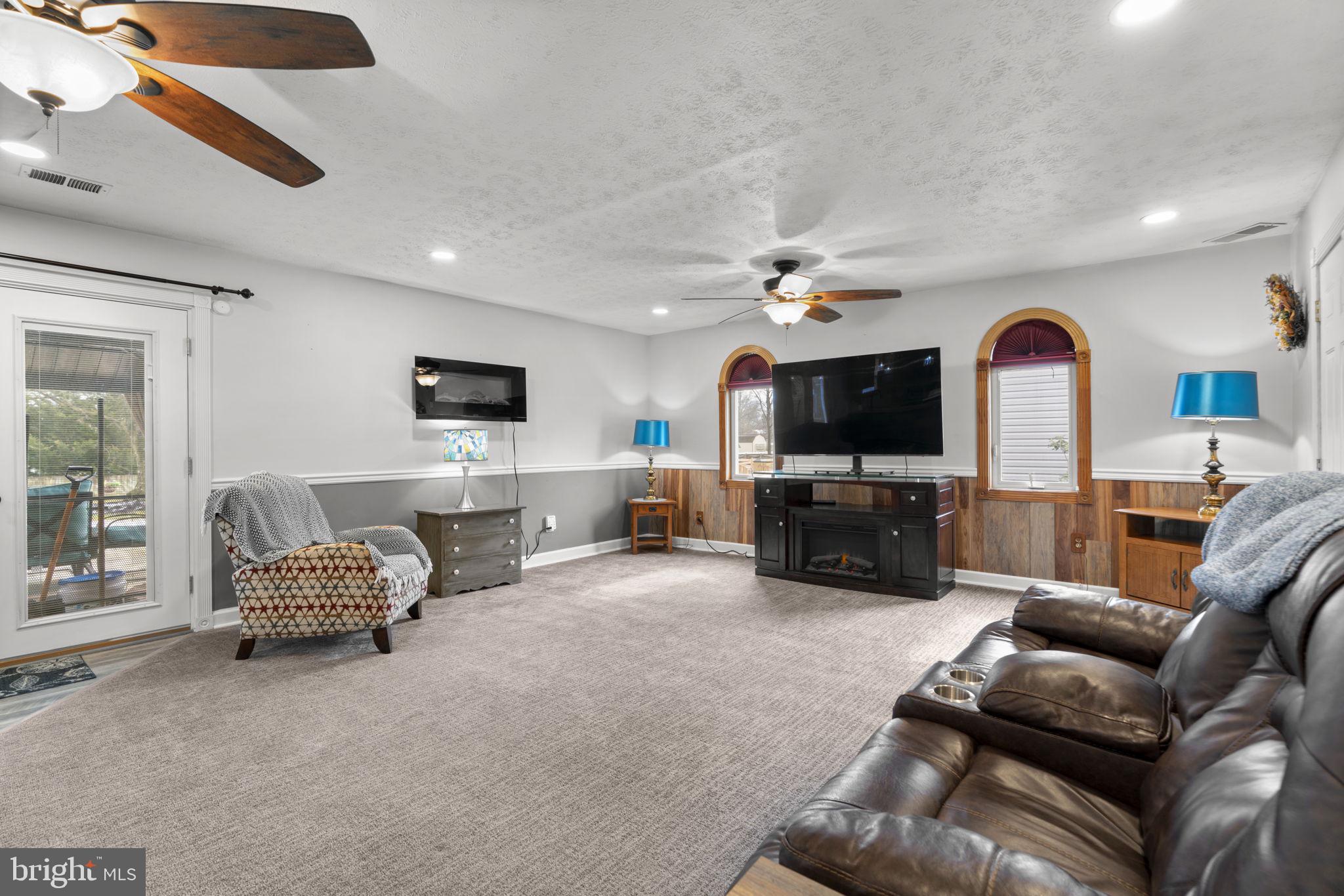 NEW CUT FARMS - Residential