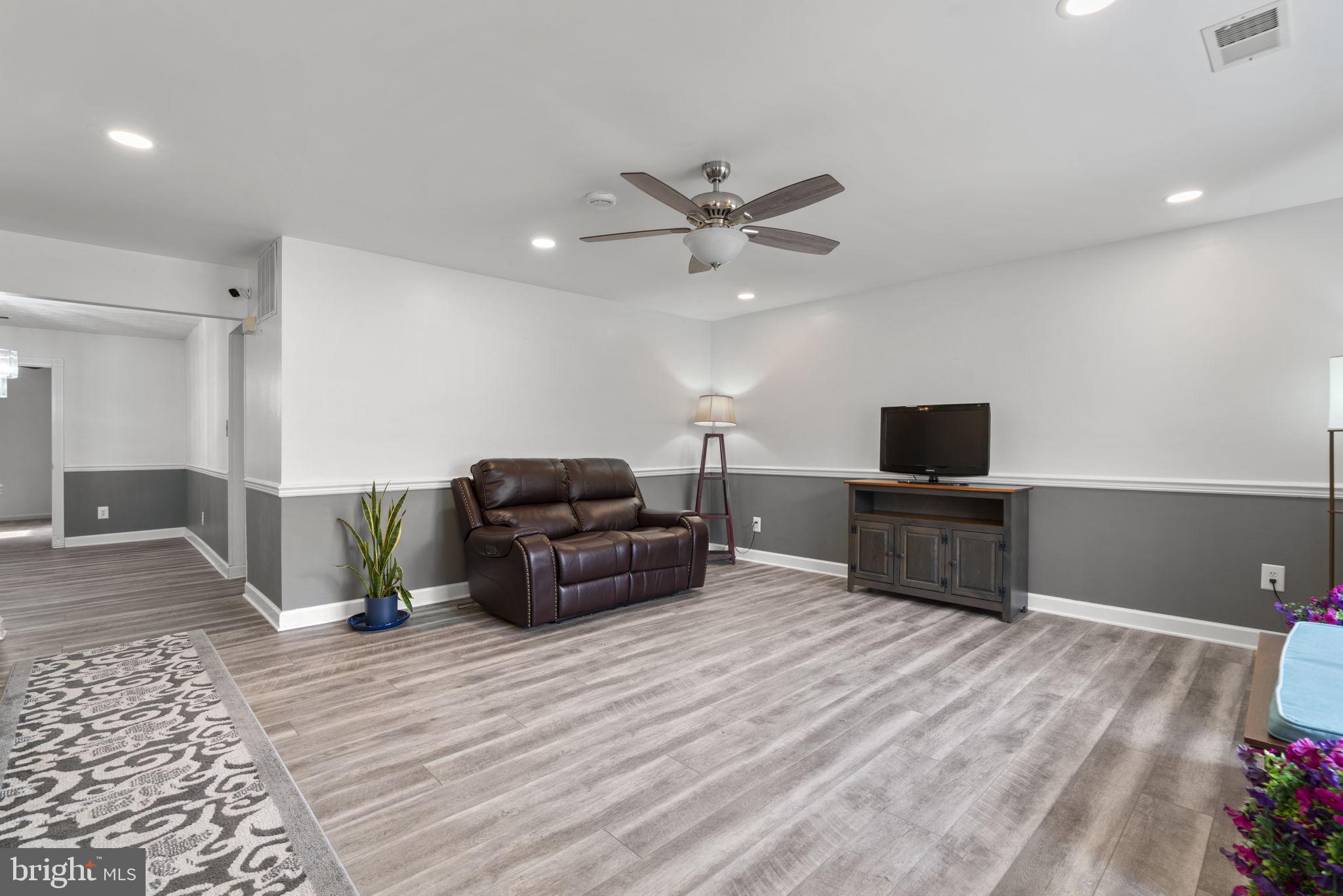 NEW CUT FARMS - Residential