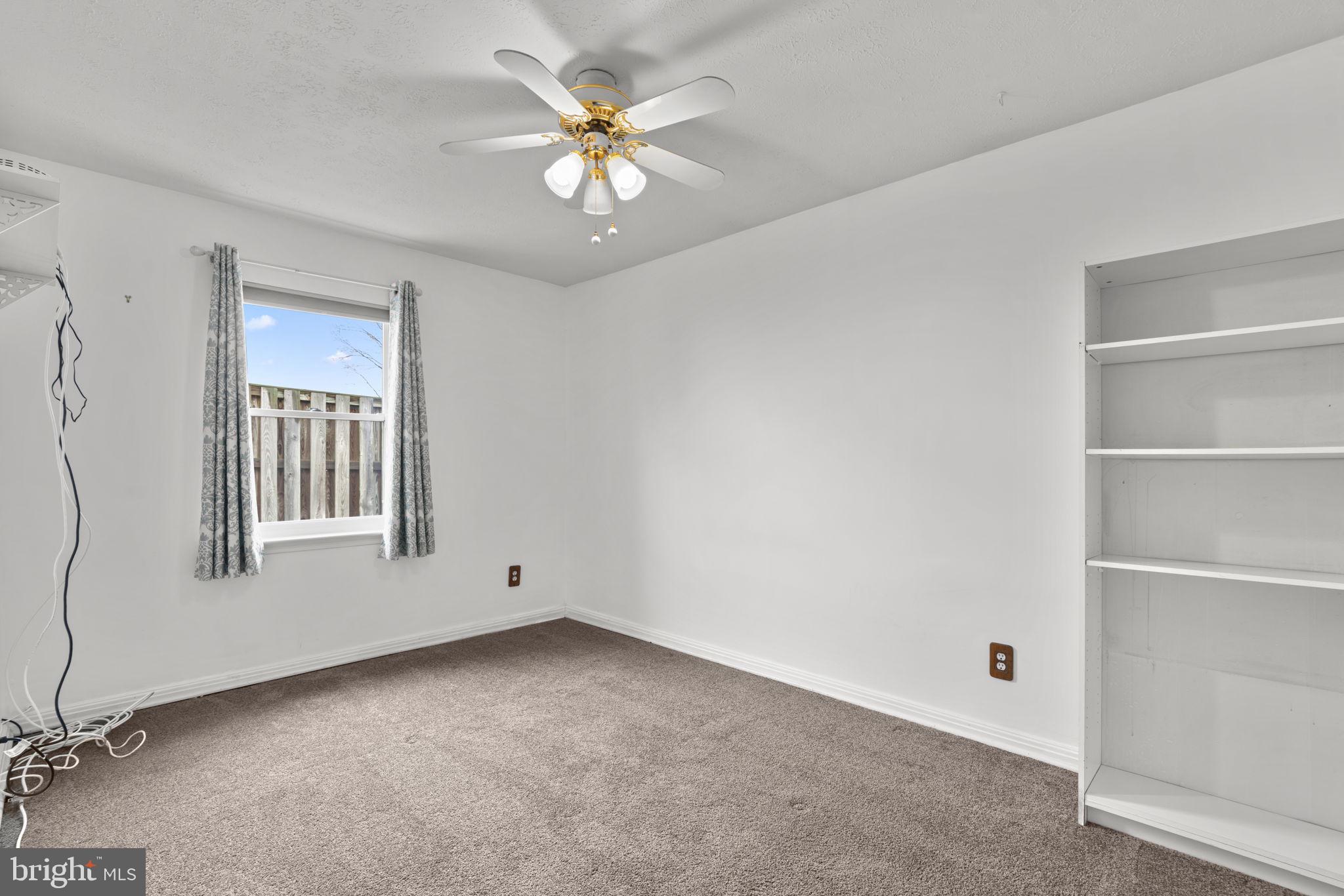 NEW CUT FARMS - Residential