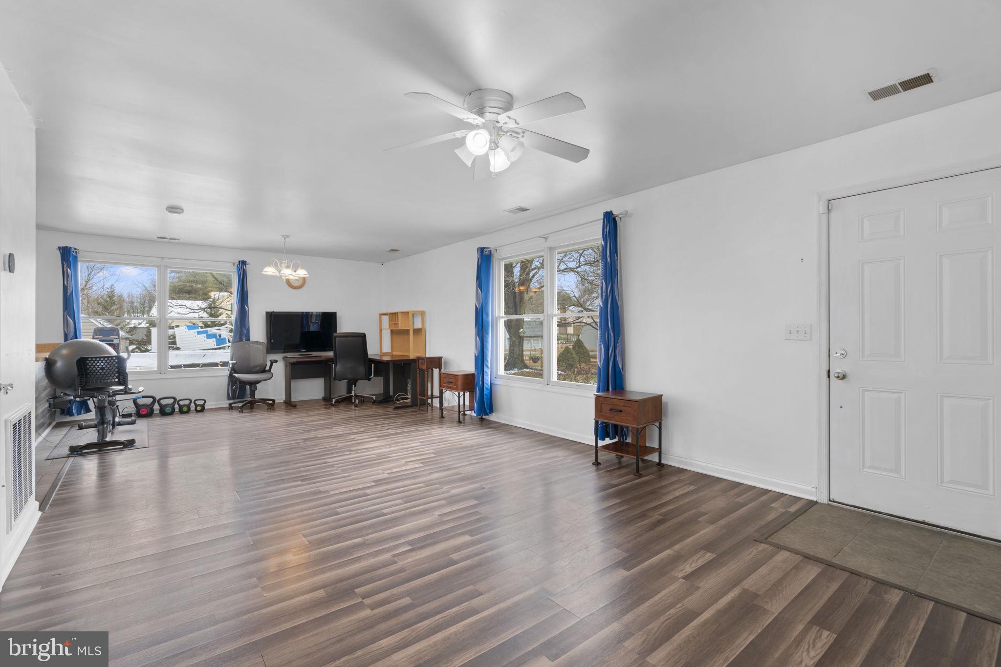 NEW CUT FARMS - Residential