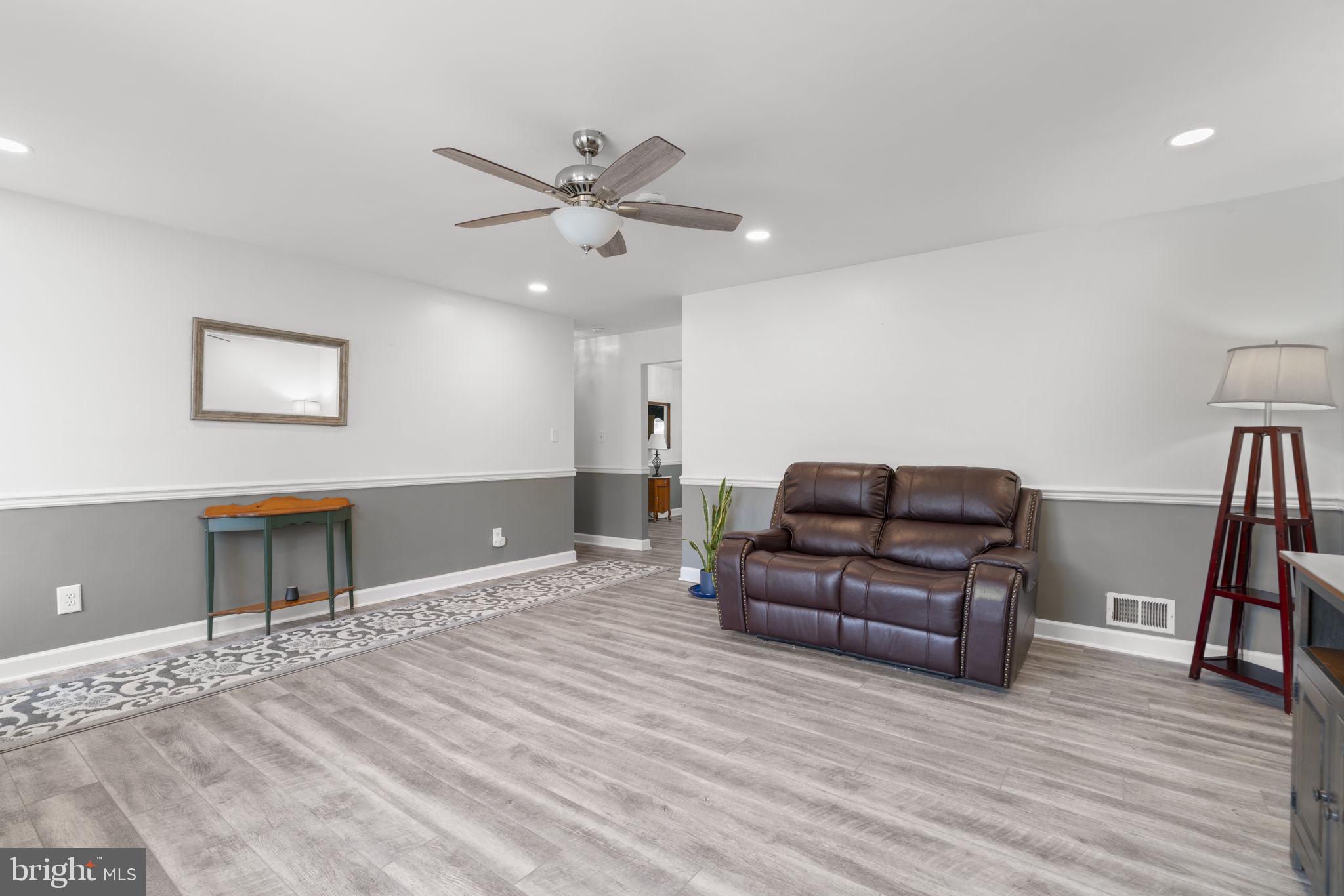 NEW CUT FARMS - Residential