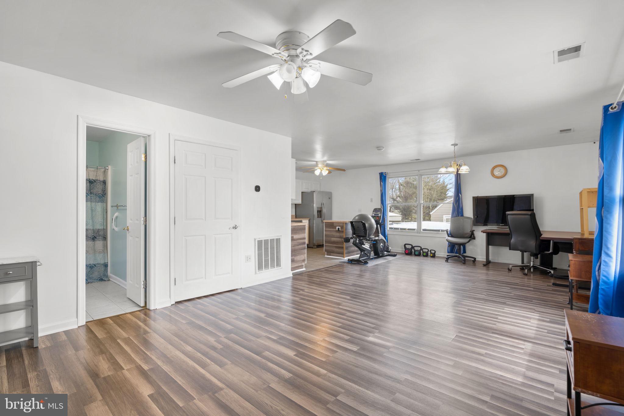 NEW CUT FARMS - Residential