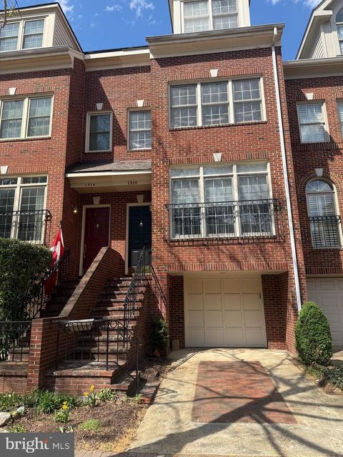 1516 N COLONIAL TERRACE ARLINGTON VA 22209