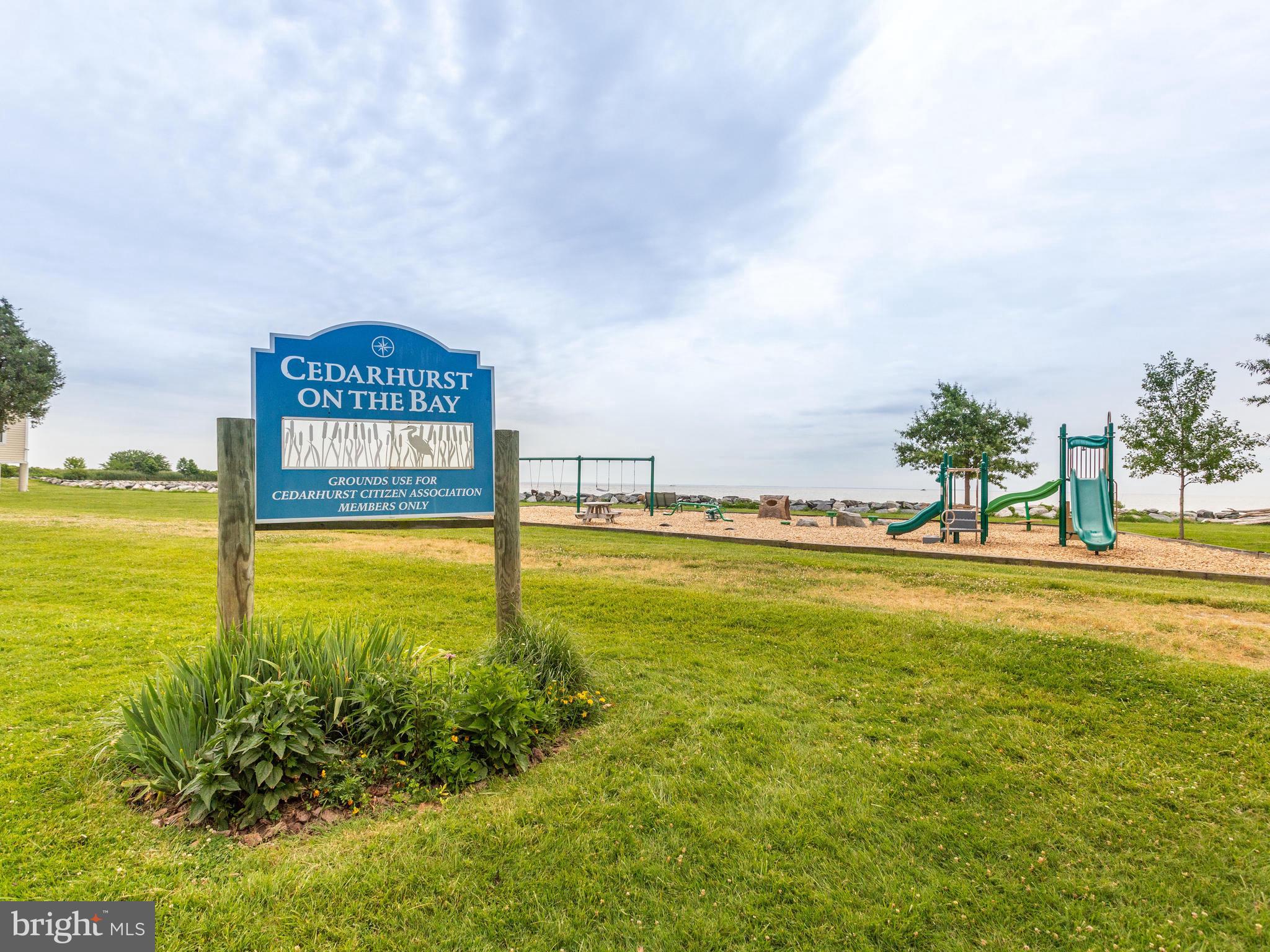 CEDARHURST ON THE BAY - Residential