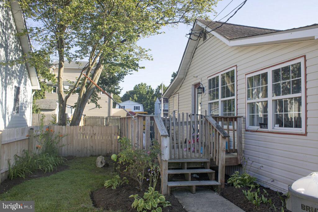 CEDARHURST ON THE BAY - Residential