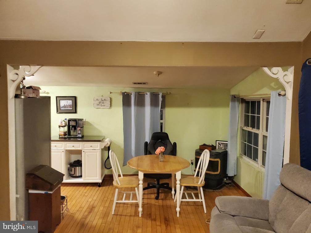 CEDARHURST ON THE BAY - Residential