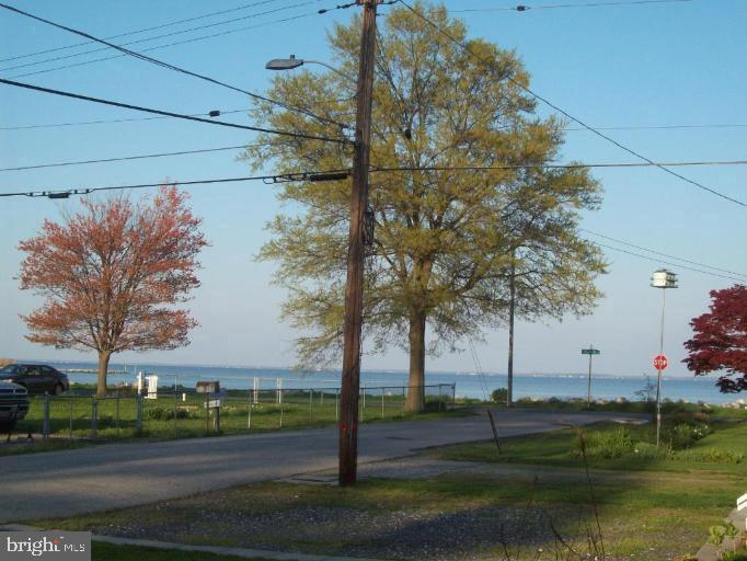 CEDARHURST ON THE BAY - Residential