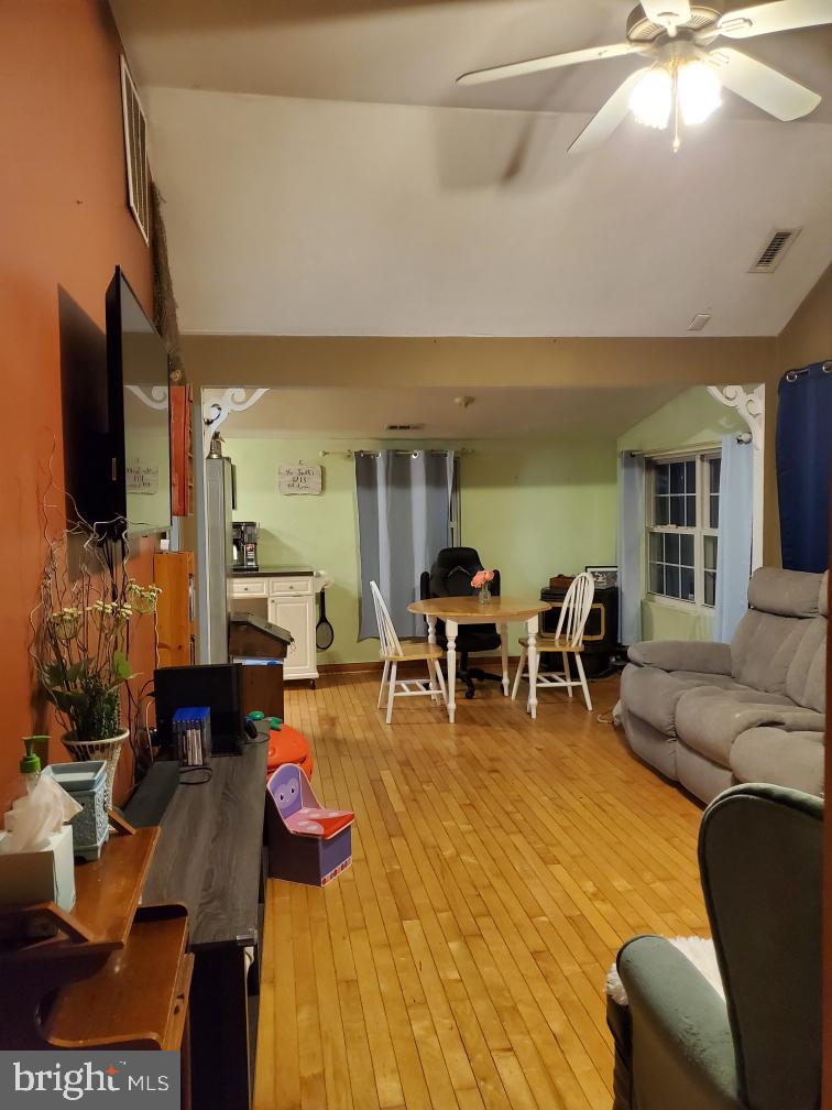 CEDARHURST ON THE BAY - Residential