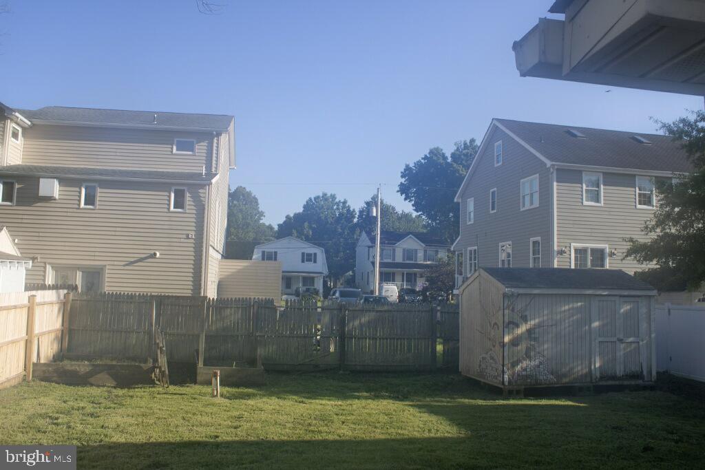 CEDARHURST ON THE BAY - Residential