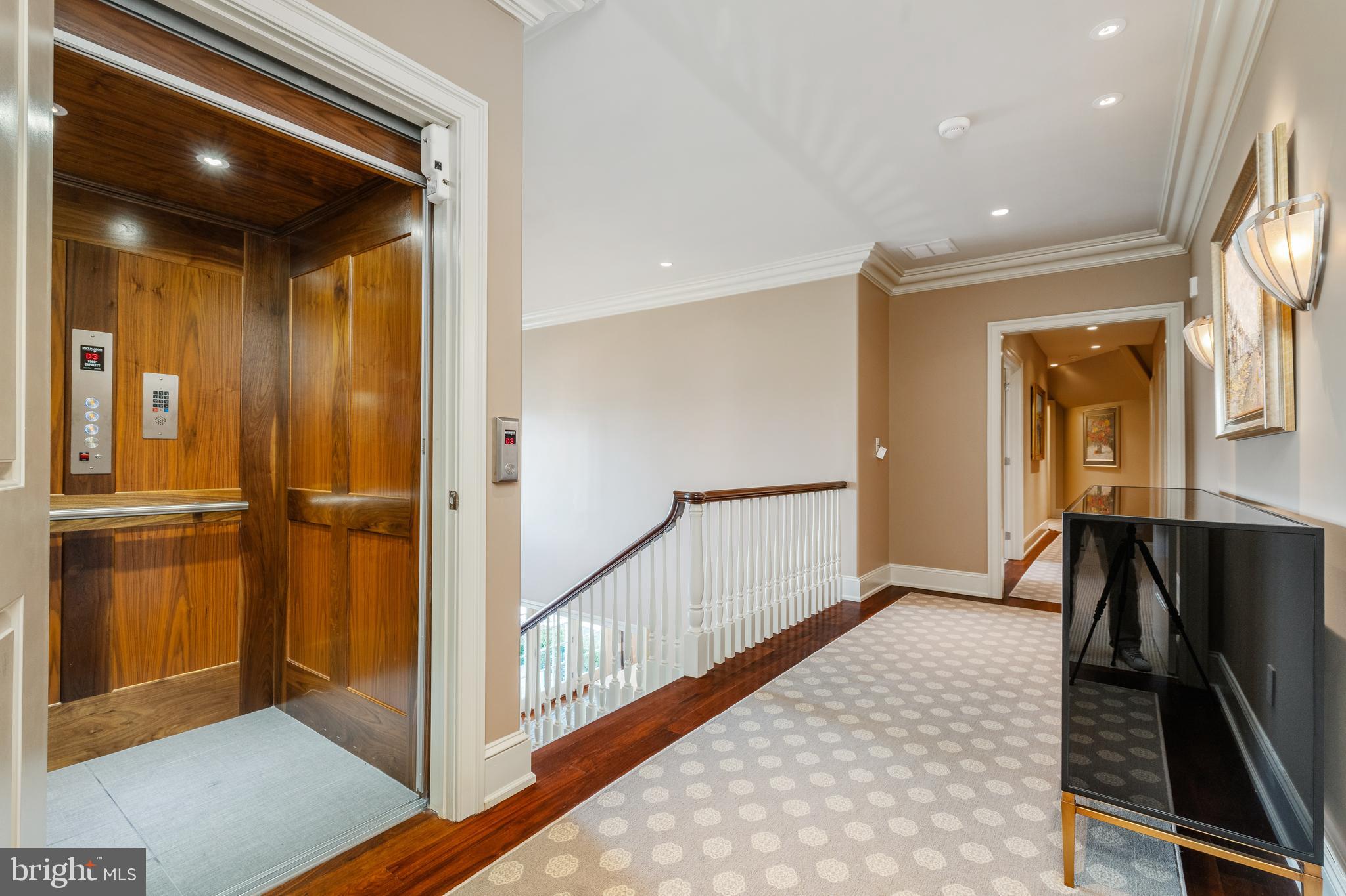 WINFIELD - Residential