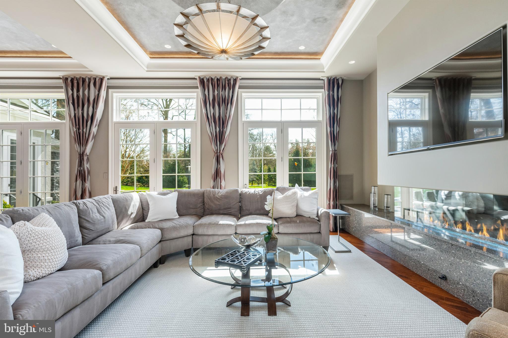 WINFIELD - Residential