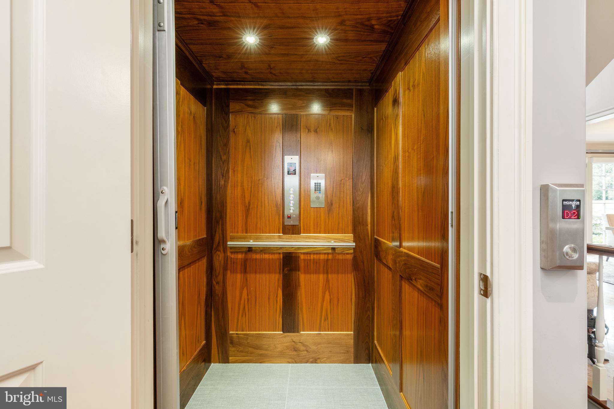 WINFIELD - Residential