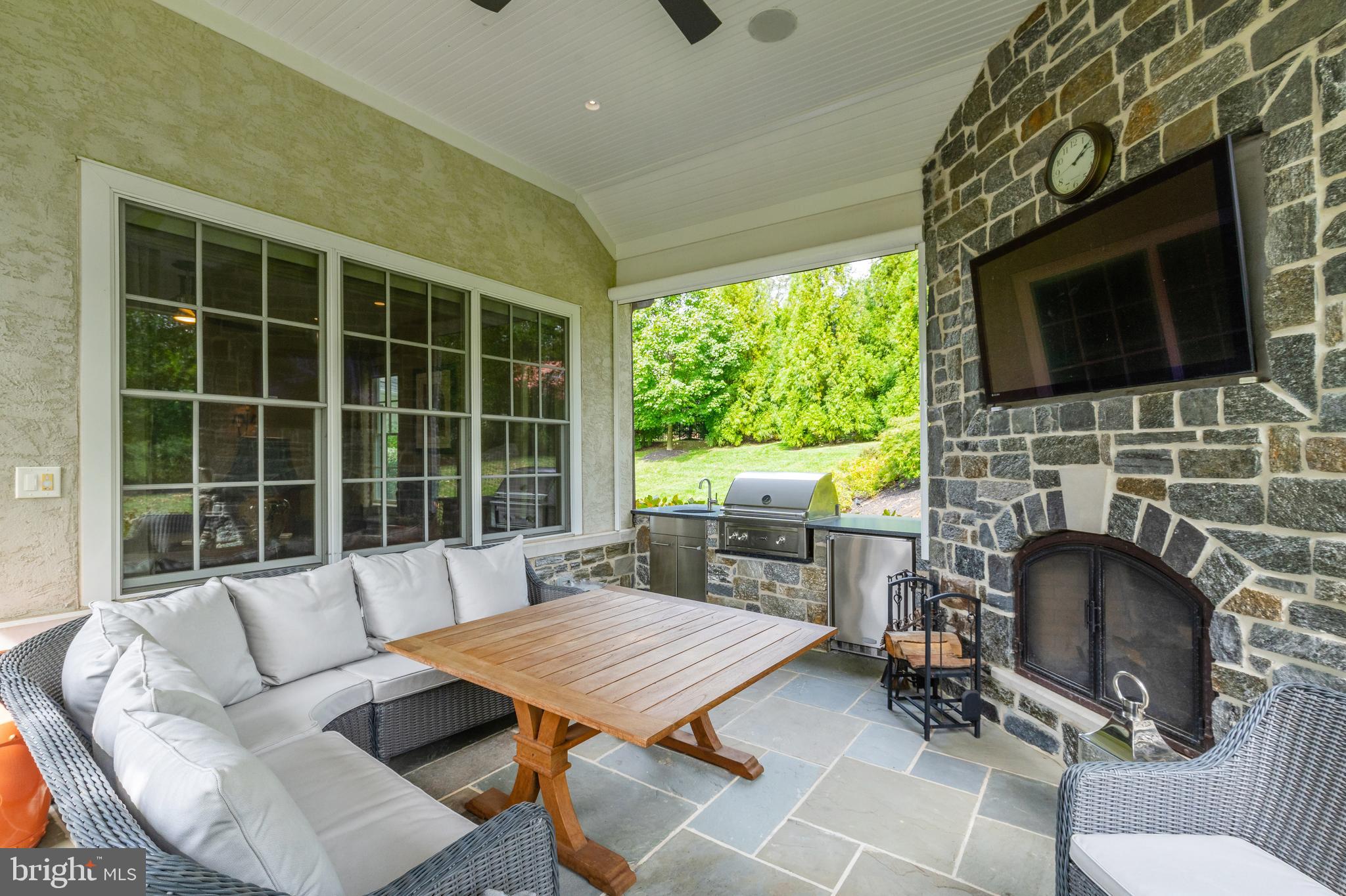 WINFIELD - Residential