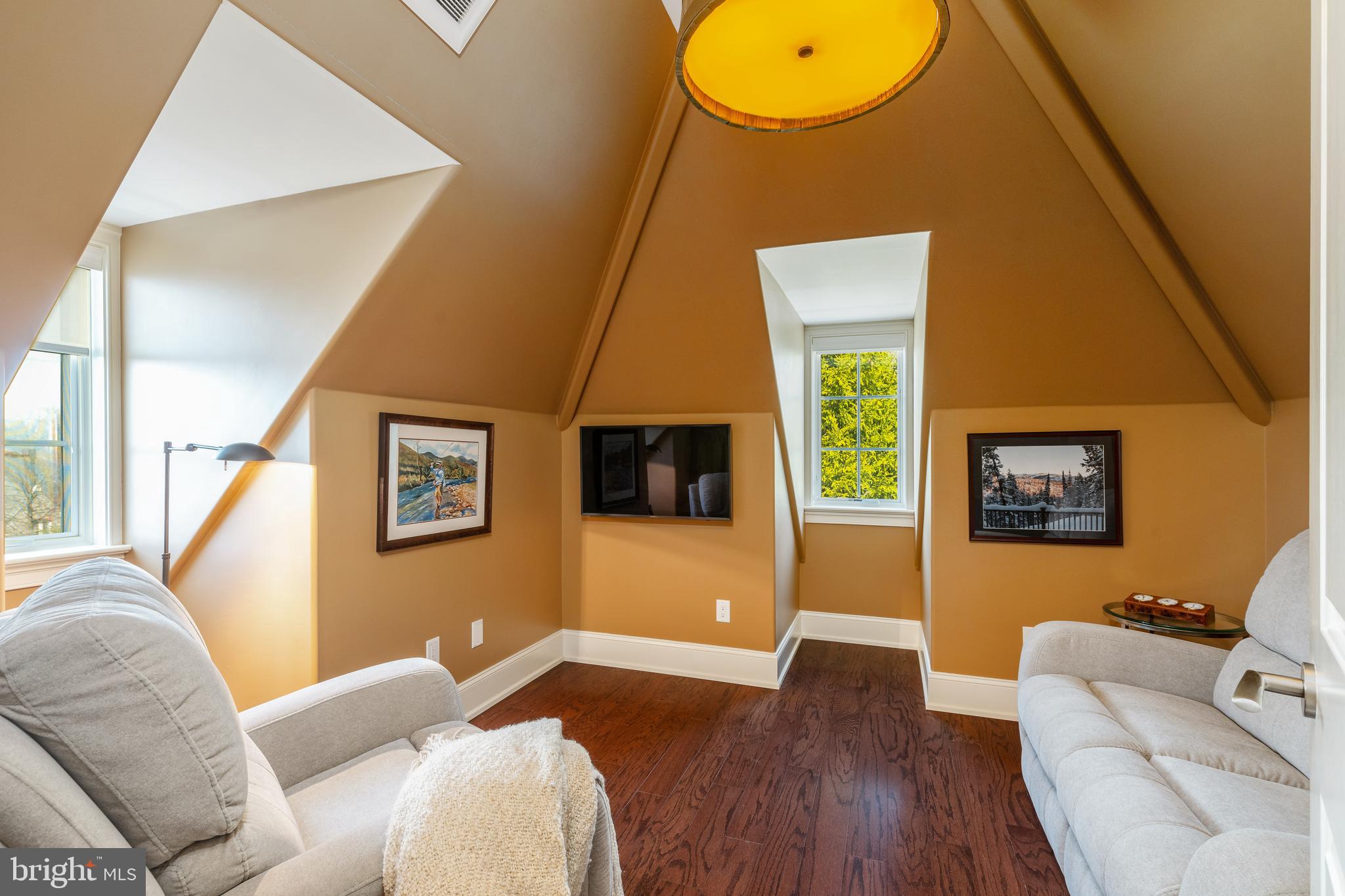 WINFIELD - Residential