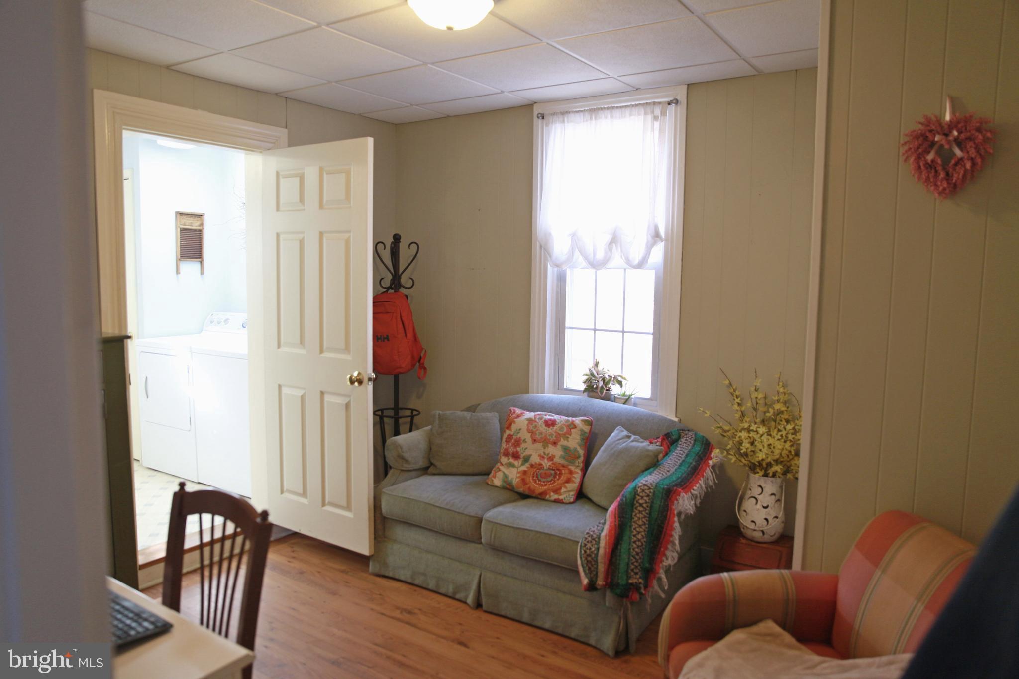 KLEINFELTERSVILLE - Residential