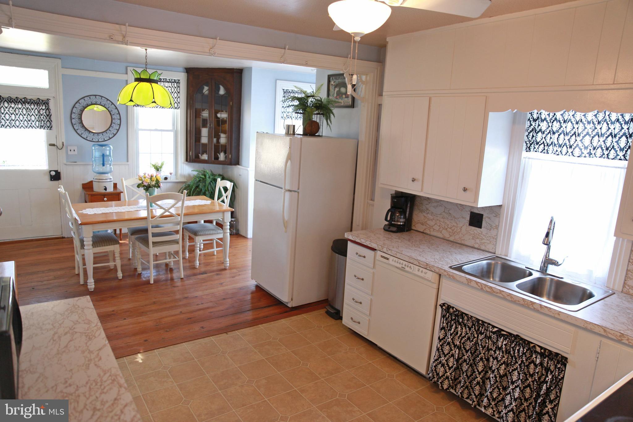 KLEINFELTERSVILLE - Residential