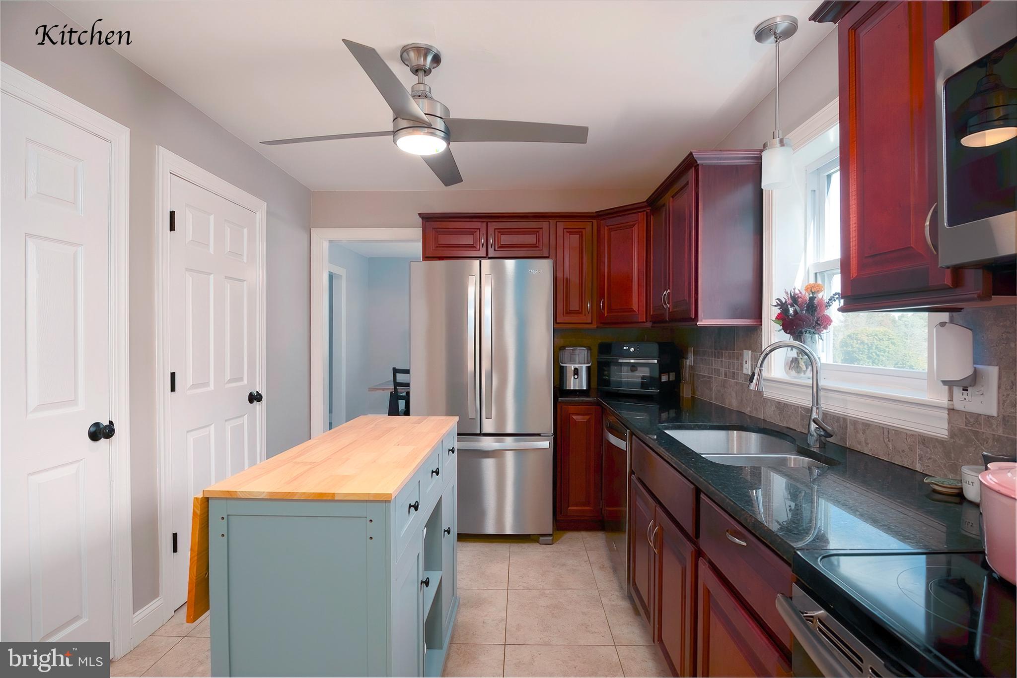 APPLETON ACRES - Residential