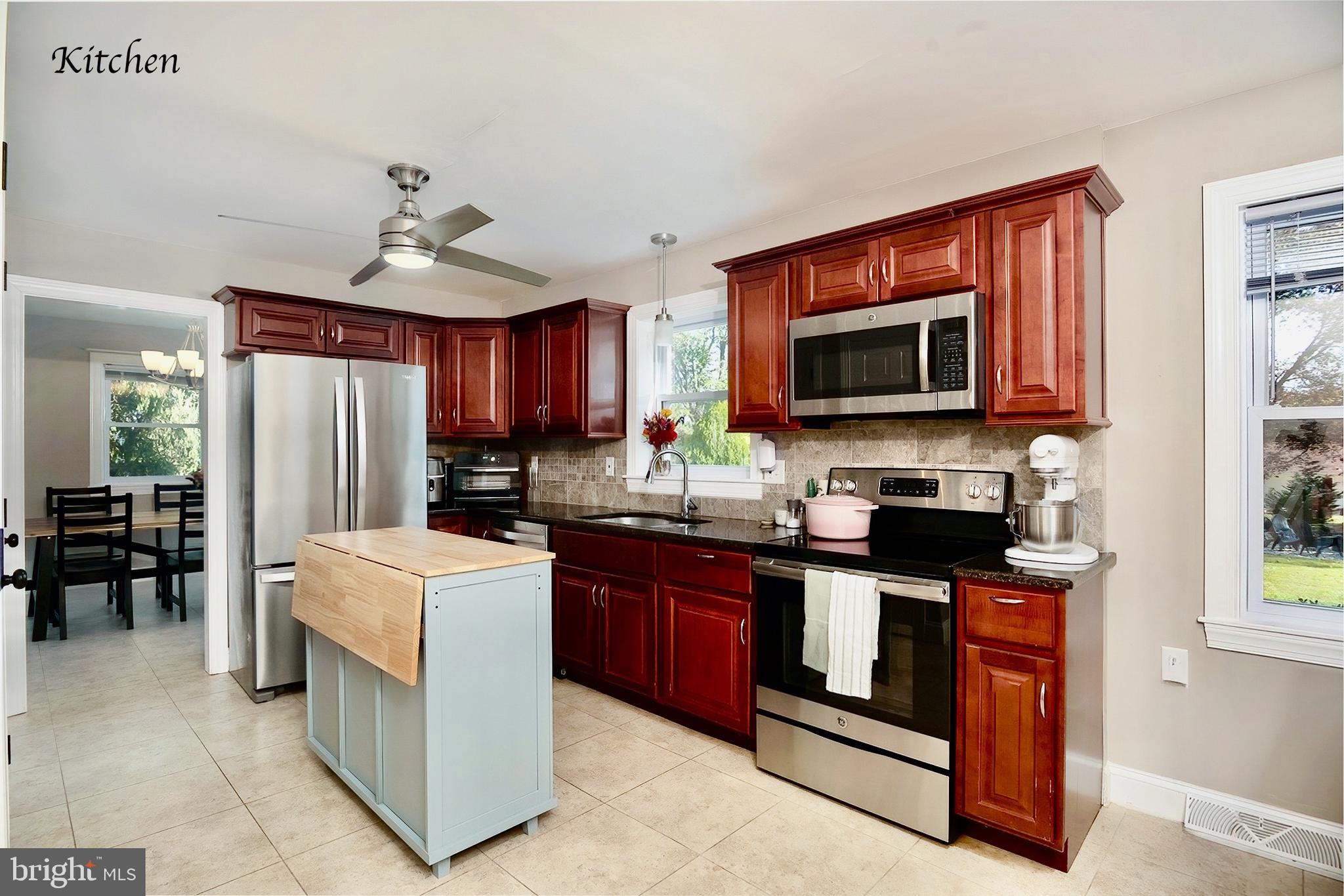 APPLETON ACRES - Residential