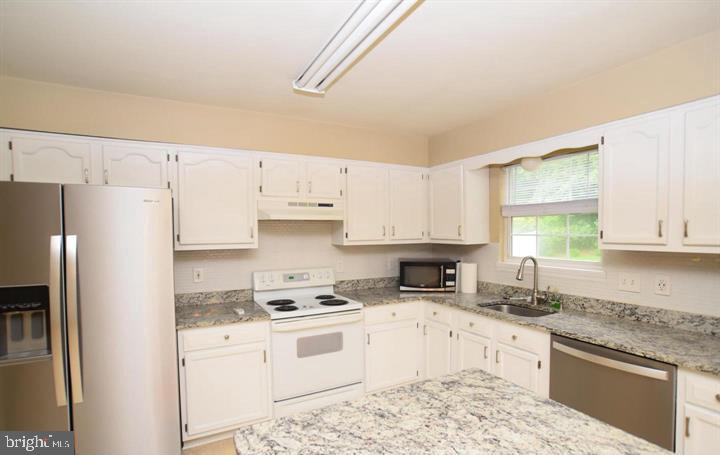 SERENA FOREST - Residential Lease