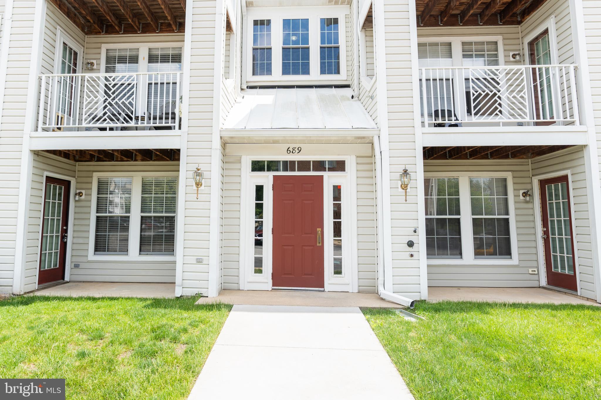 PINEY ORCHARD - Residential Lease